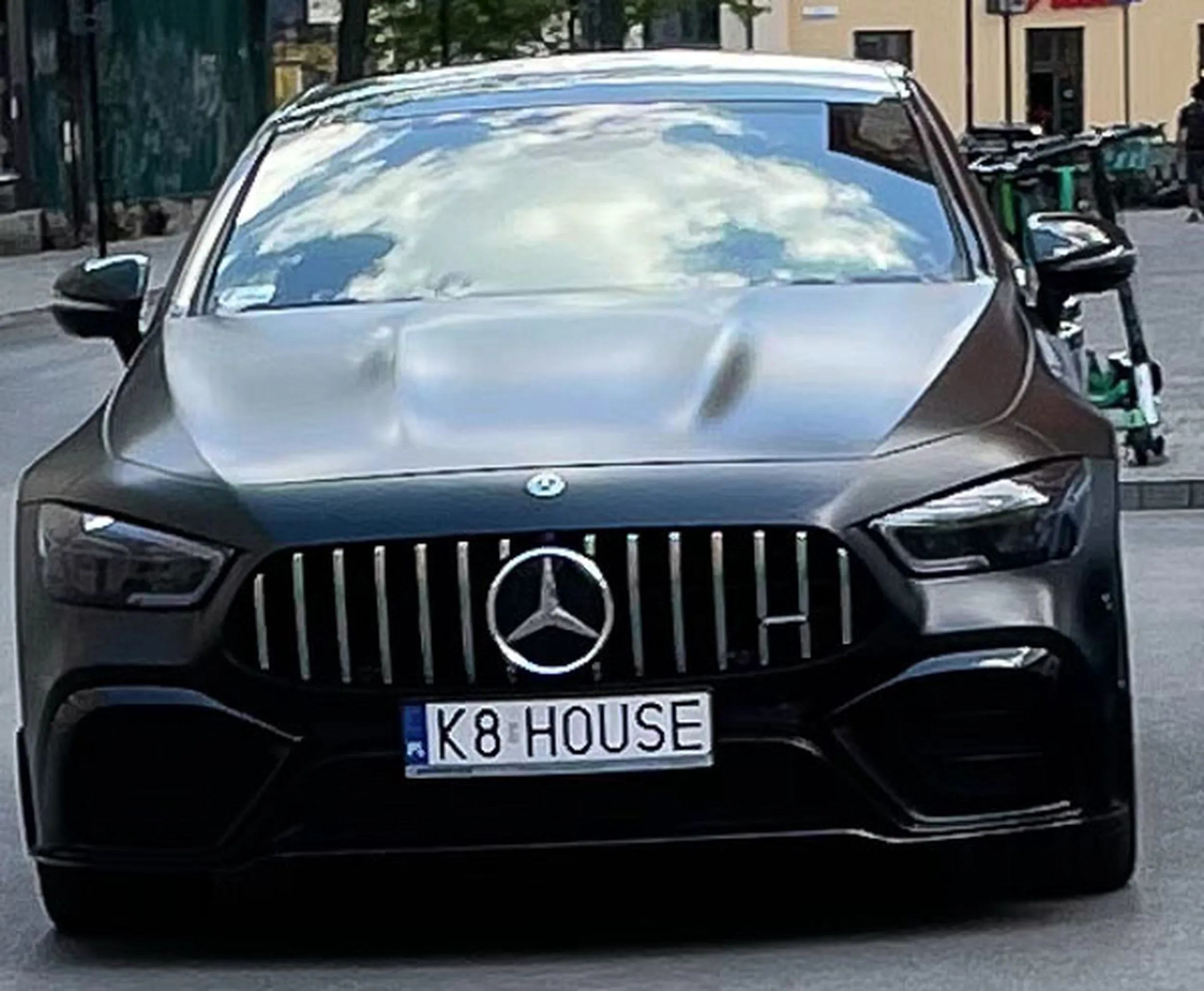 Fajny numer, blacha K8 HOUSE