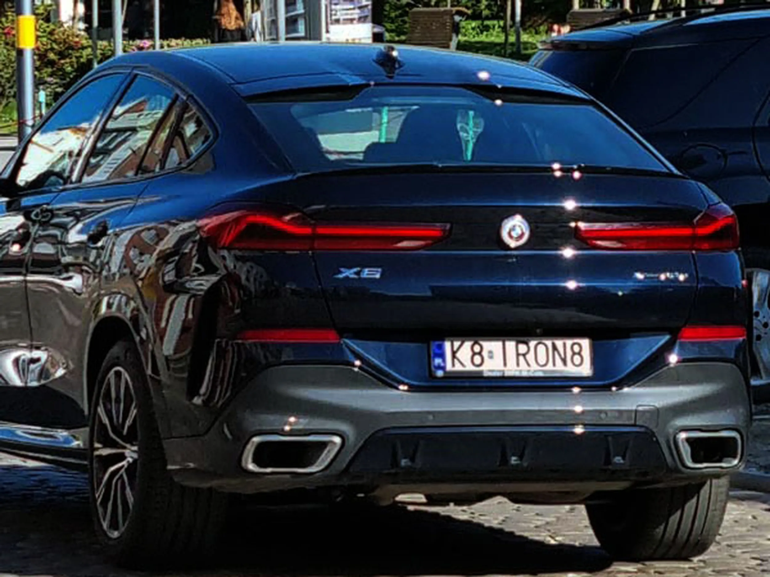 Fajny numer, blacha K8 IRON8