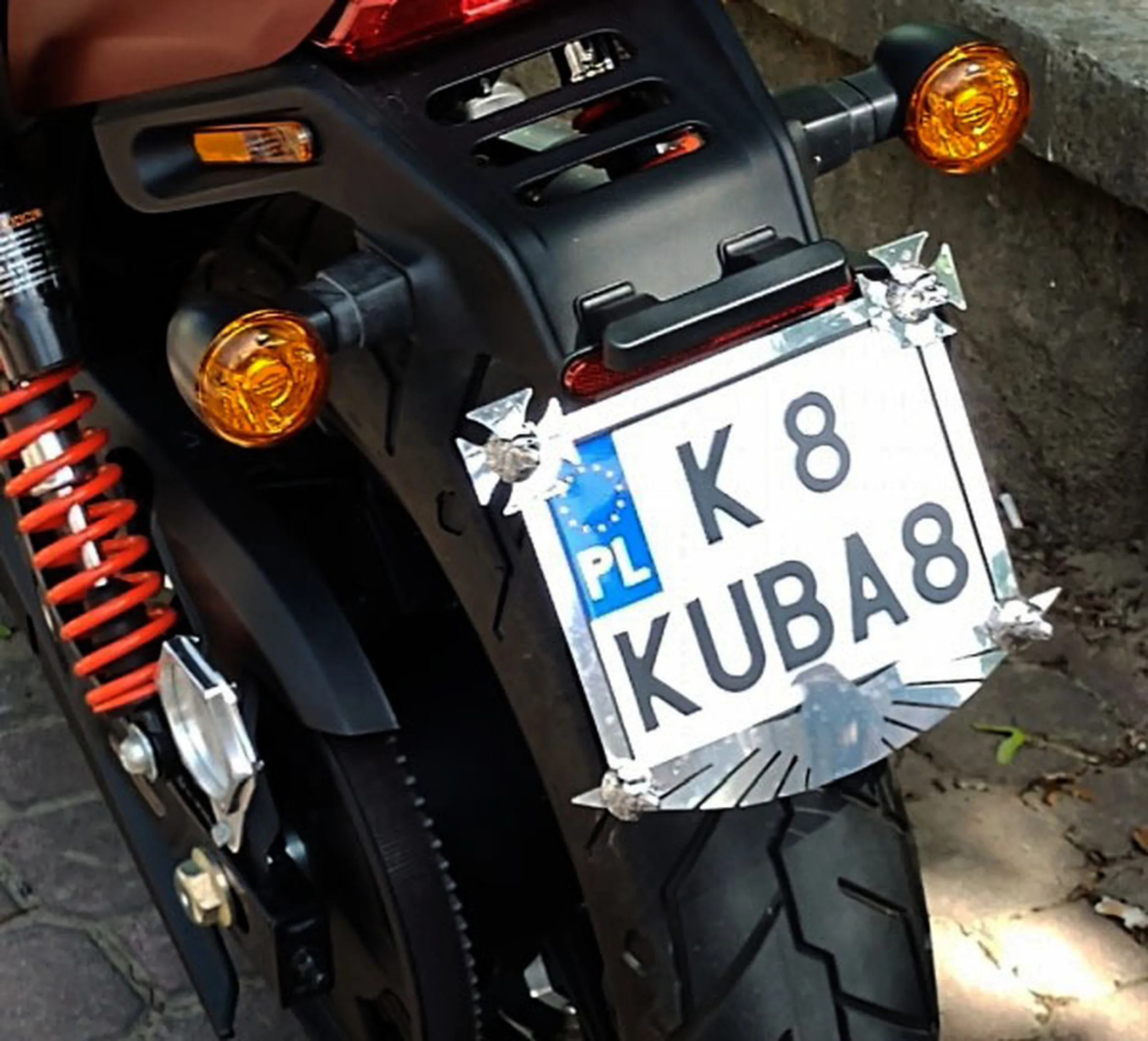 Fajny numer, blacha K8 KUBA8