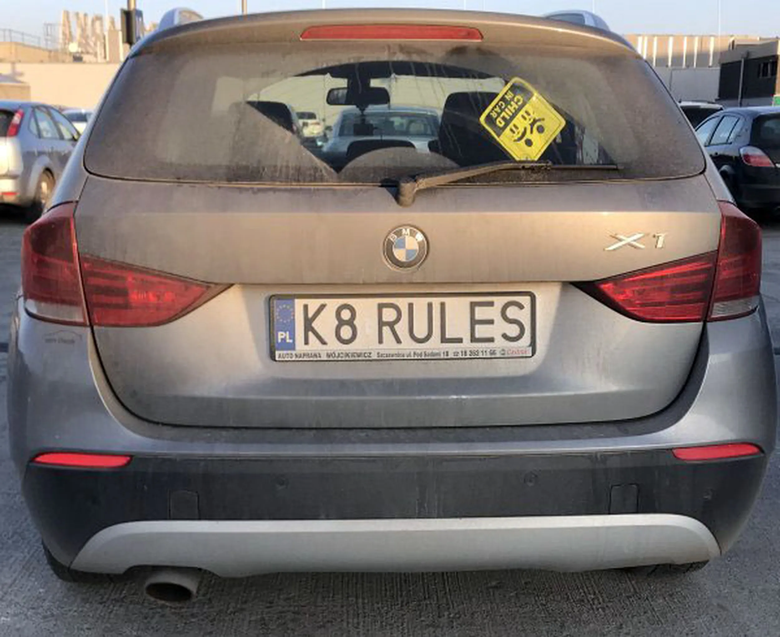 Fajny numer, blacha K8 RULES