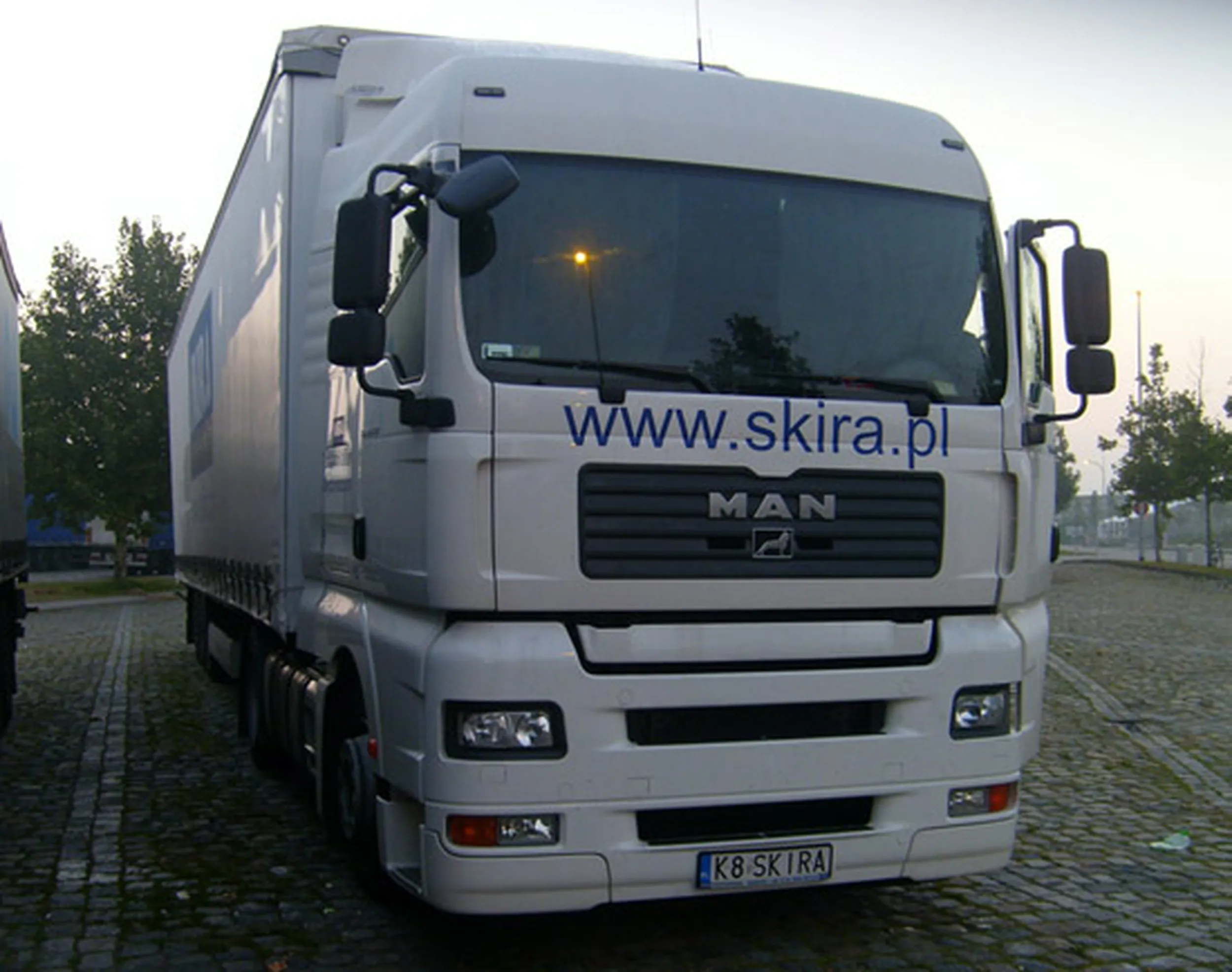 Fajny numer, blacha K8 SKIRA