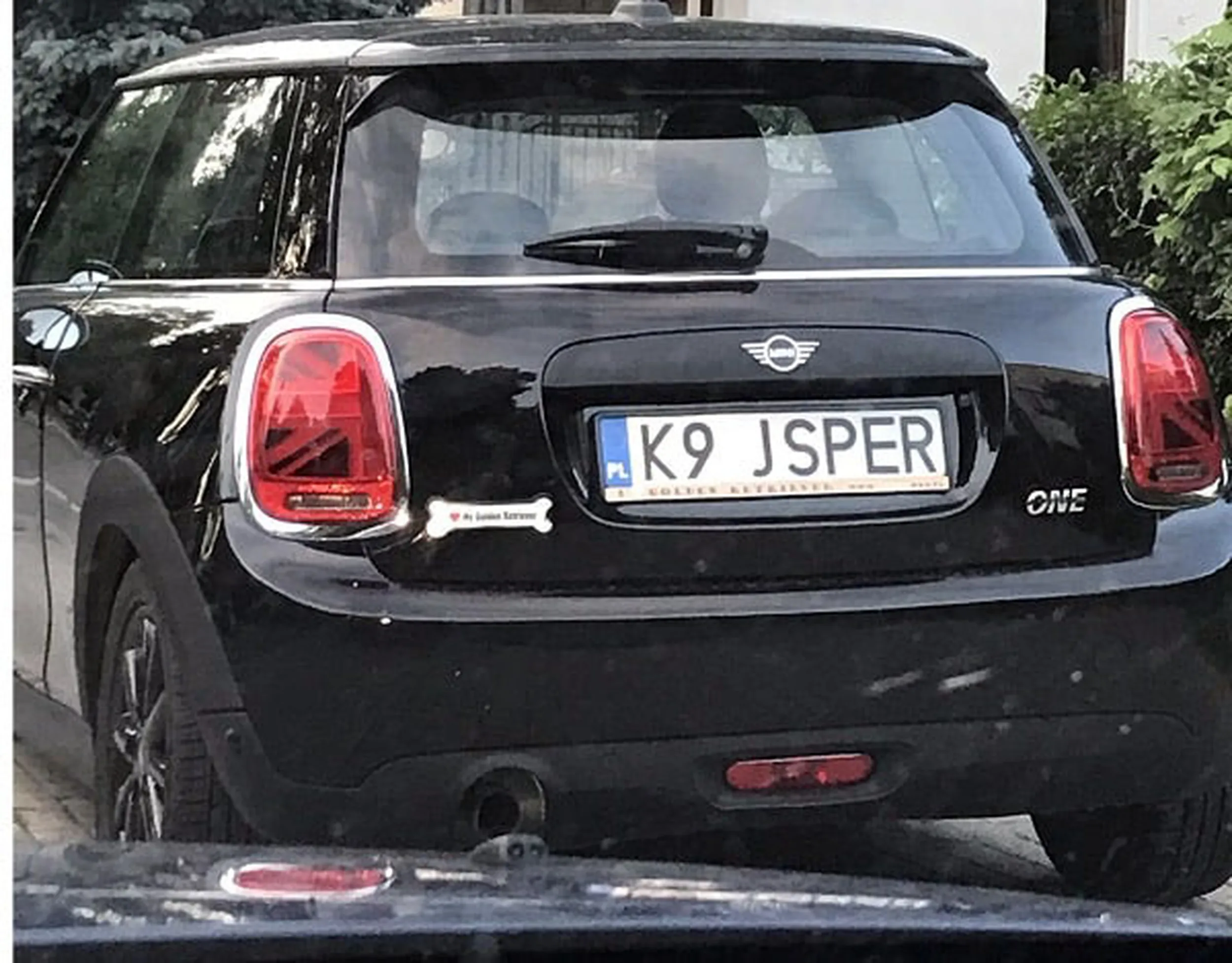 Fajny numer, blacha K9 JSPER