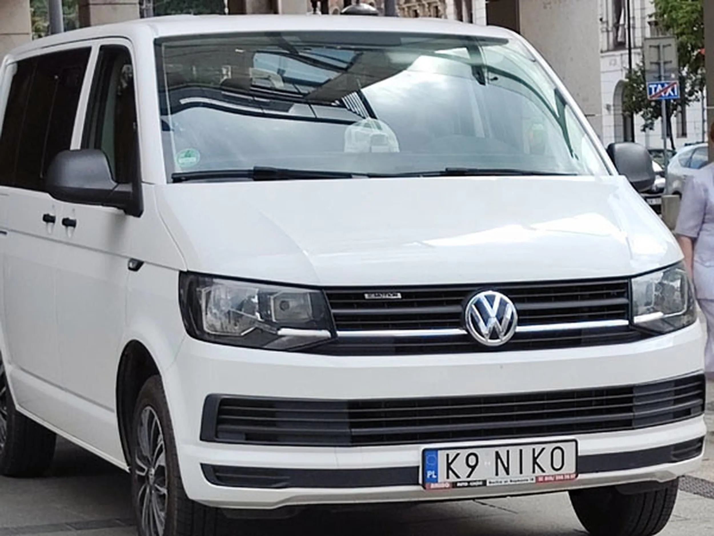 Fajny numer, blacha K9 NIKO