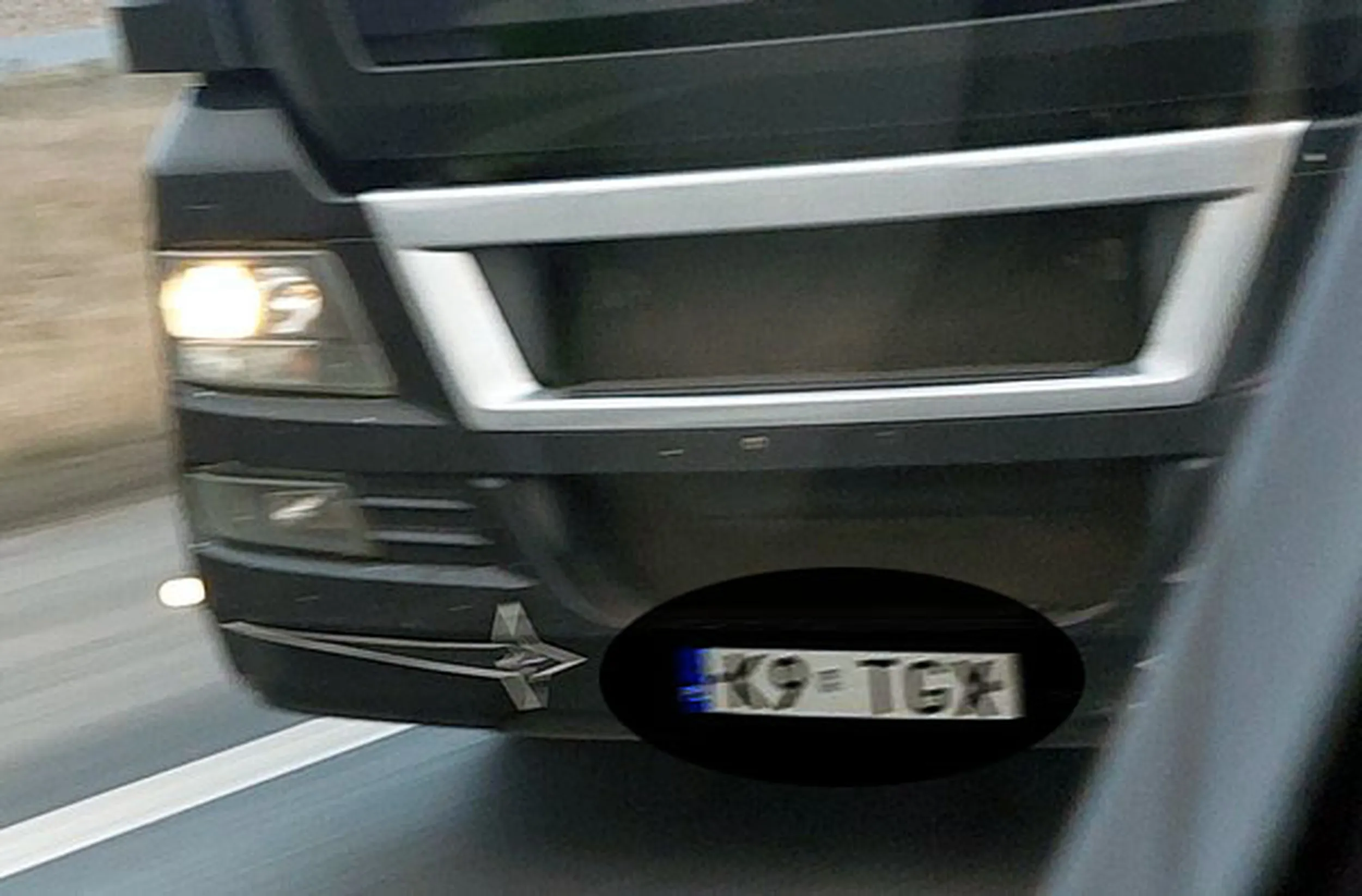 Fajny numer, blacha K9 TGX