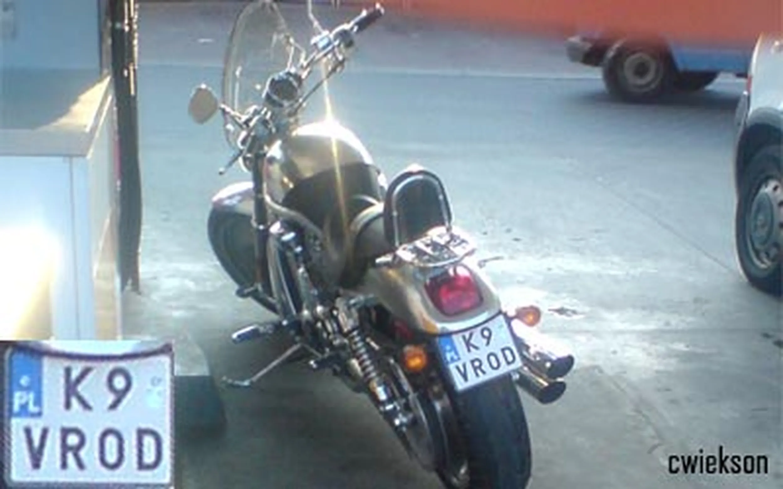 Fajny numer, blacha K9 VROD