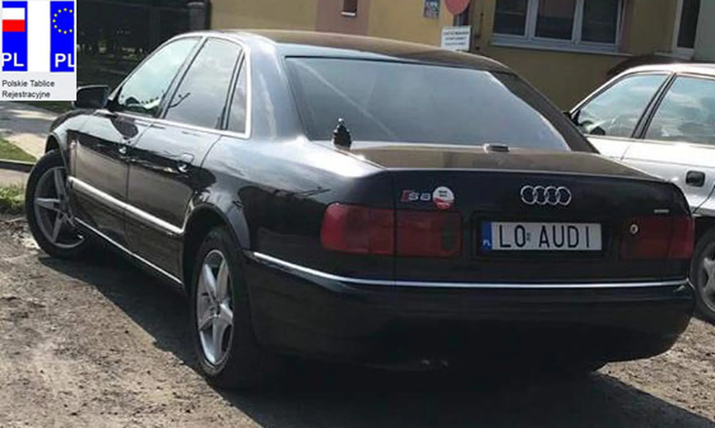Fajny numer, blacha L0 AUDI