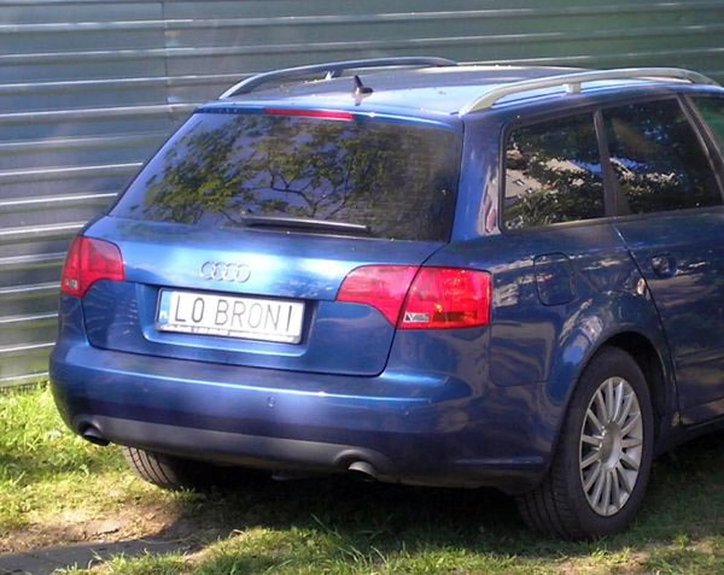 Fajny numer, blacha L0 BRONI