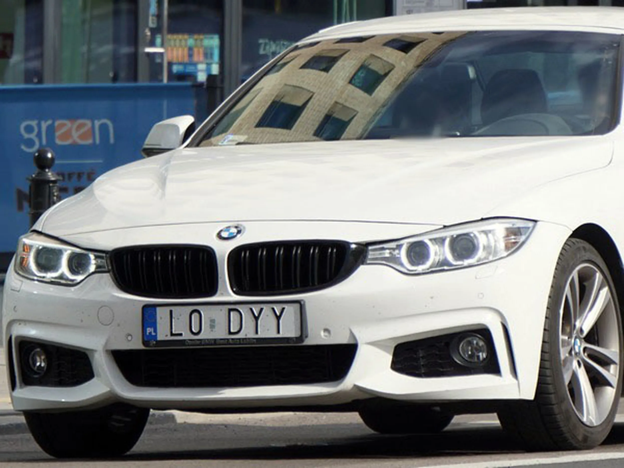 Fajny numer, blacha L0 DYY