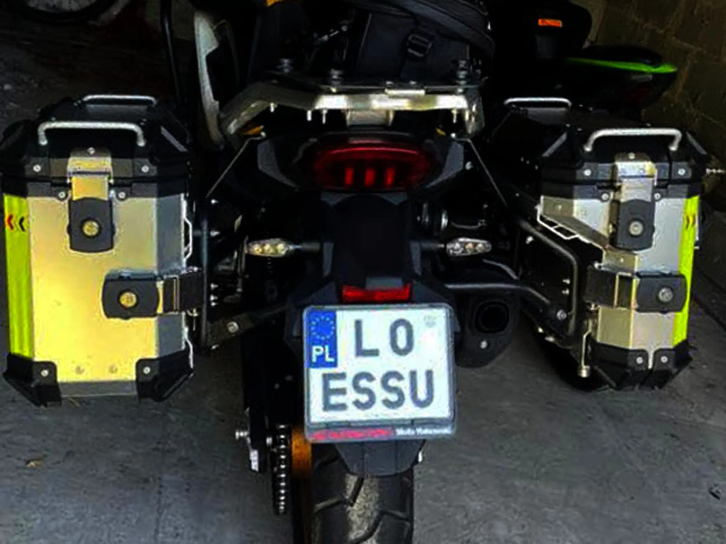 Fajny numer, blacha L0 ESSU