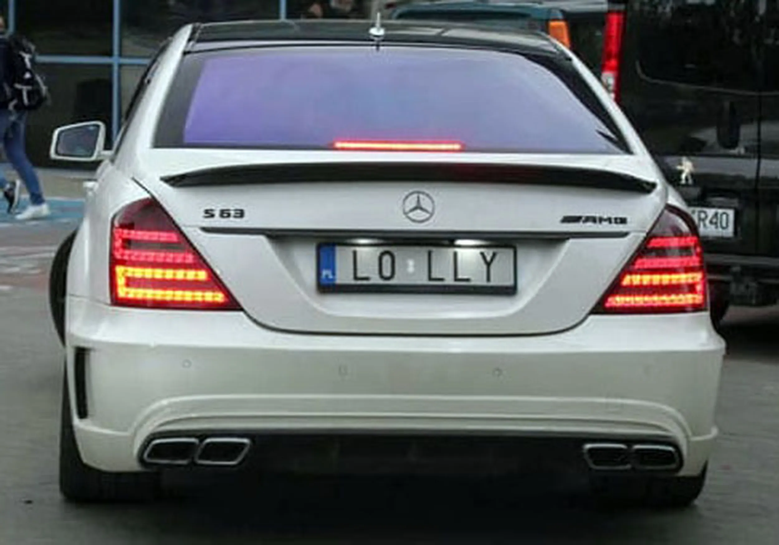 Fajny numer, blacha L0 LLY