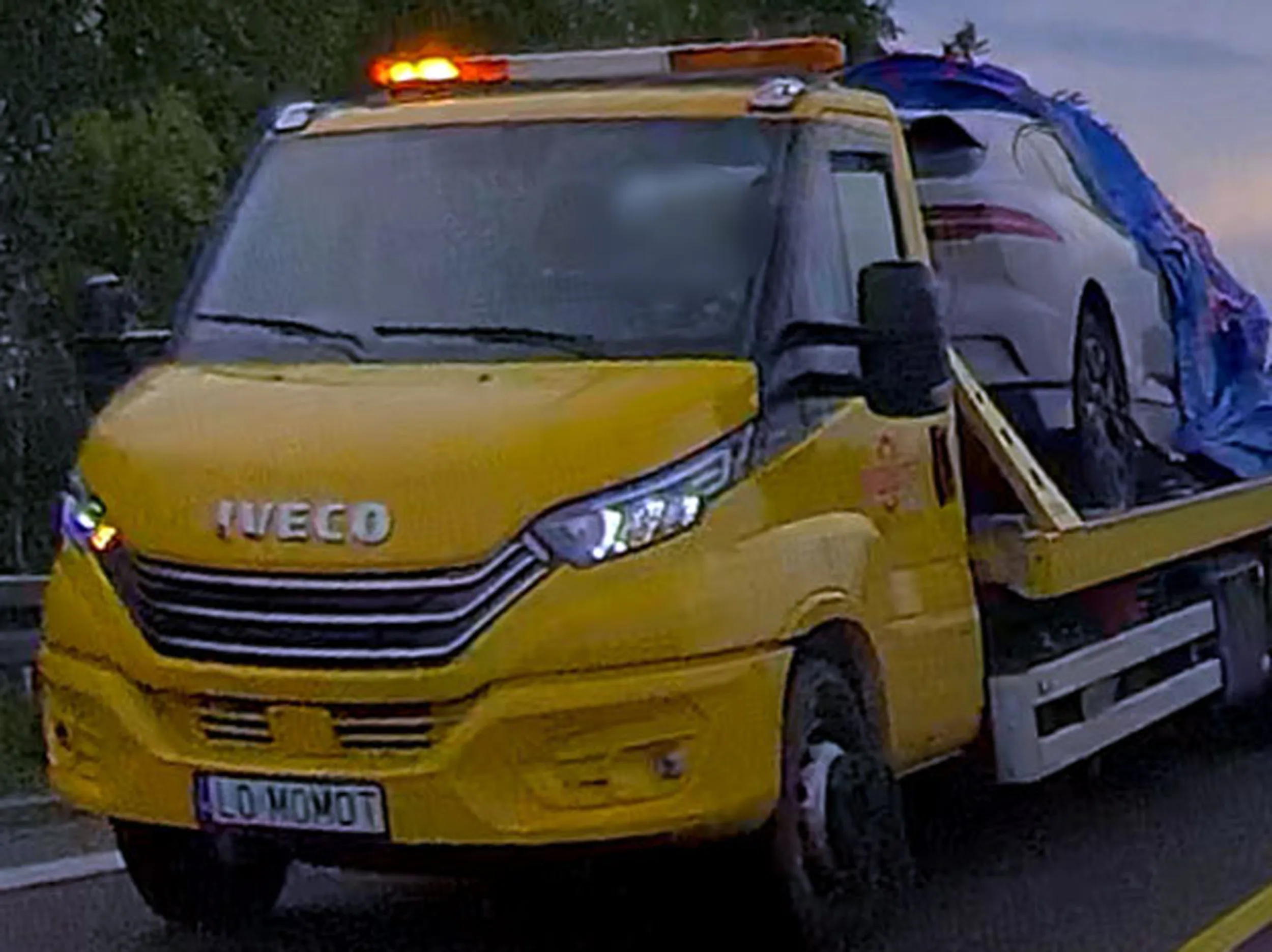 Fajny numer, blacha L0 MOMOT