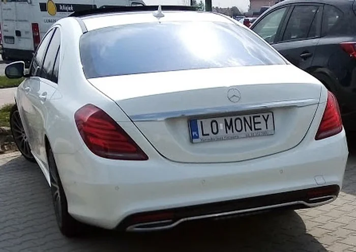 Fajny numer, blacha L0 MONEY