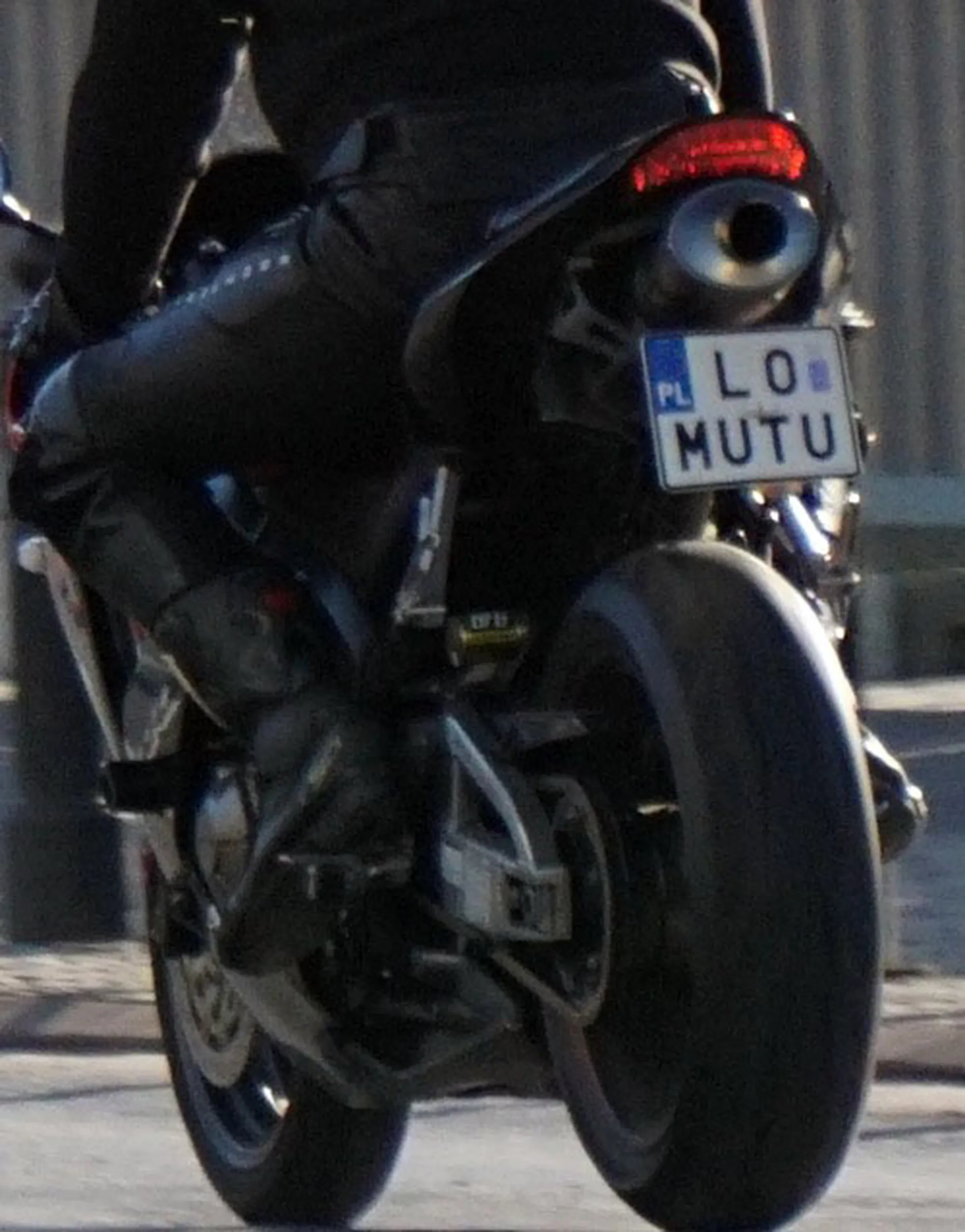 Fajny numer, blacha L0 MUTU