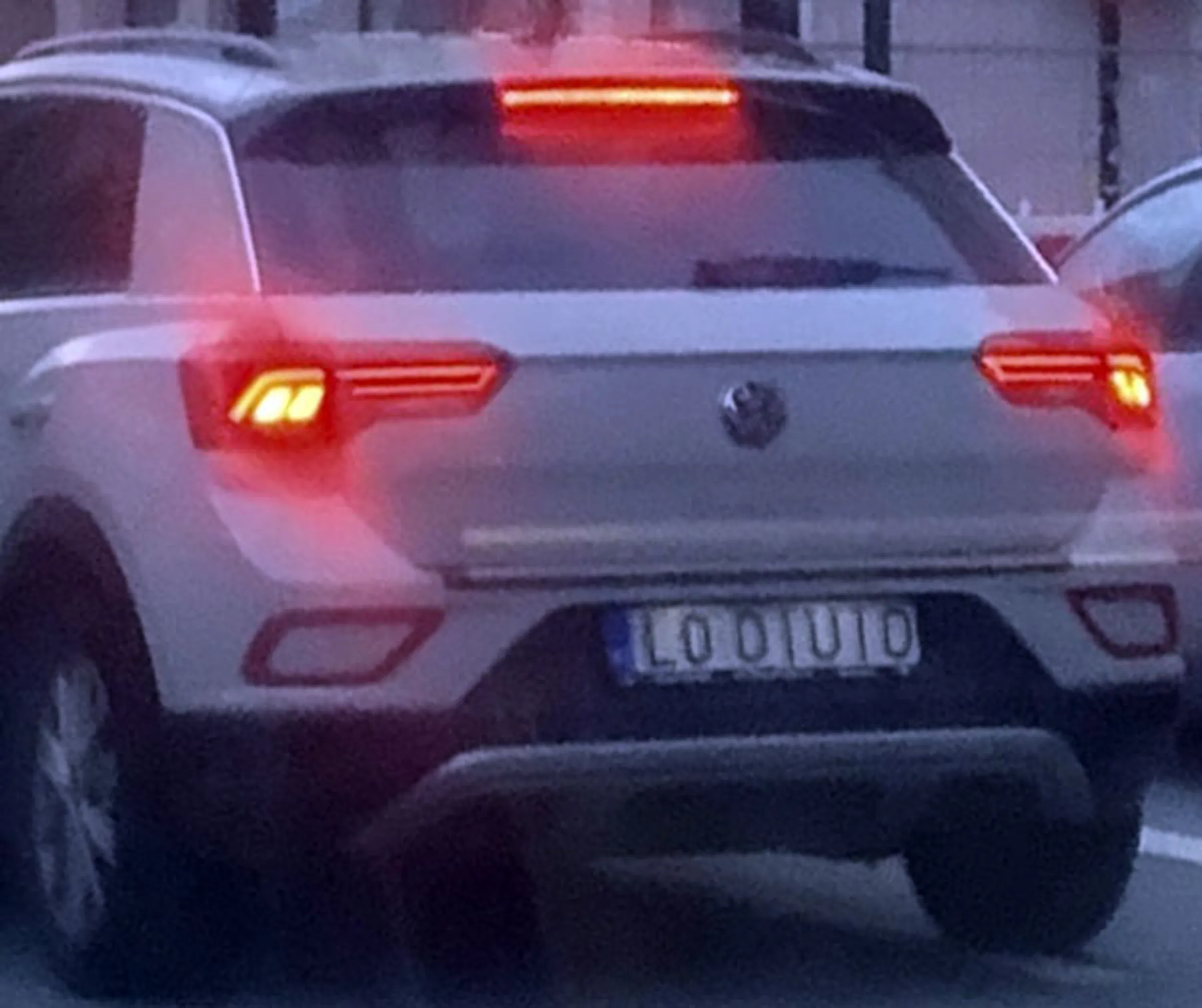 Fajny numer, blacha L0 OIUIO