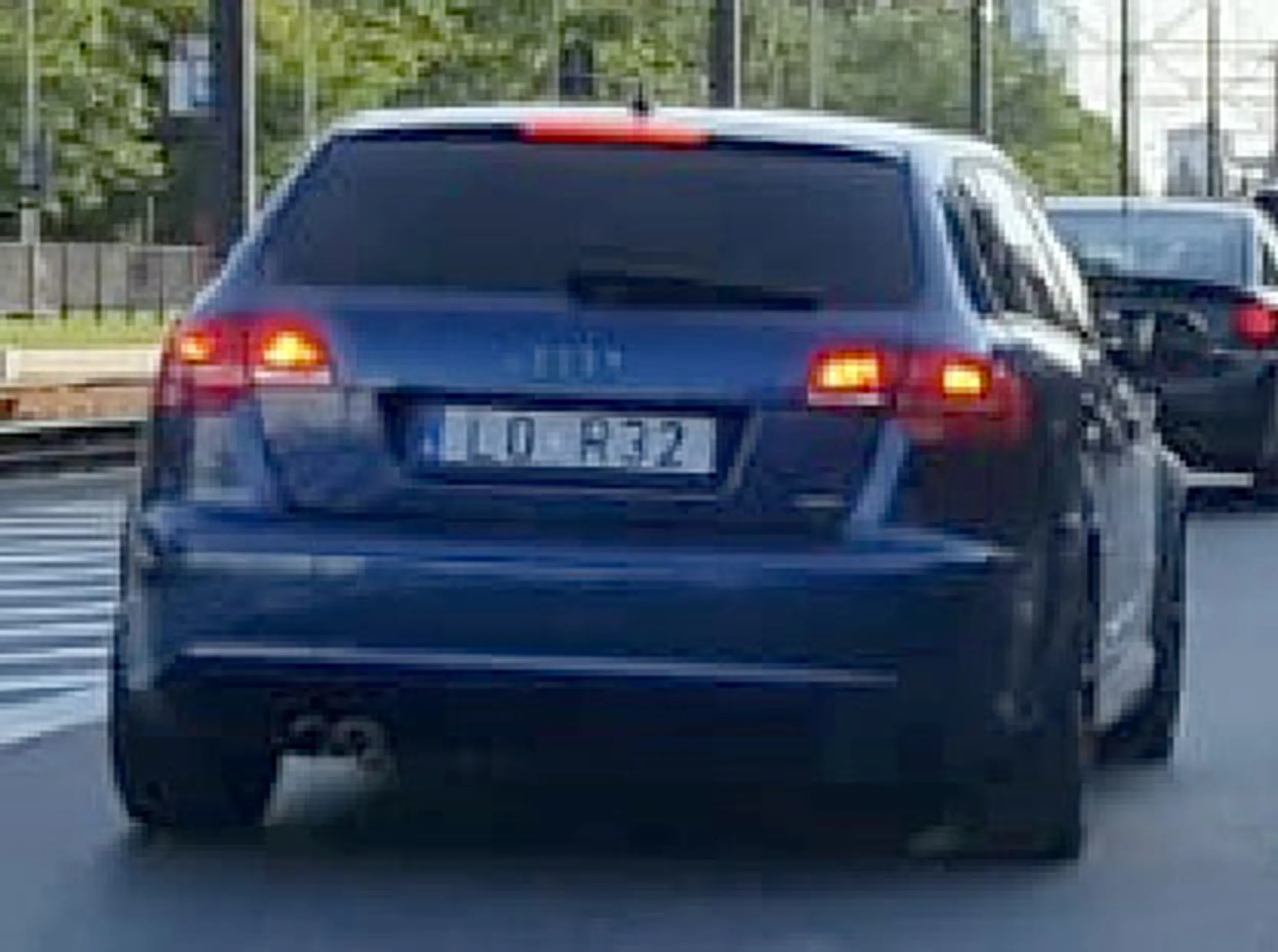 Fajny numer, blacha L0 R32