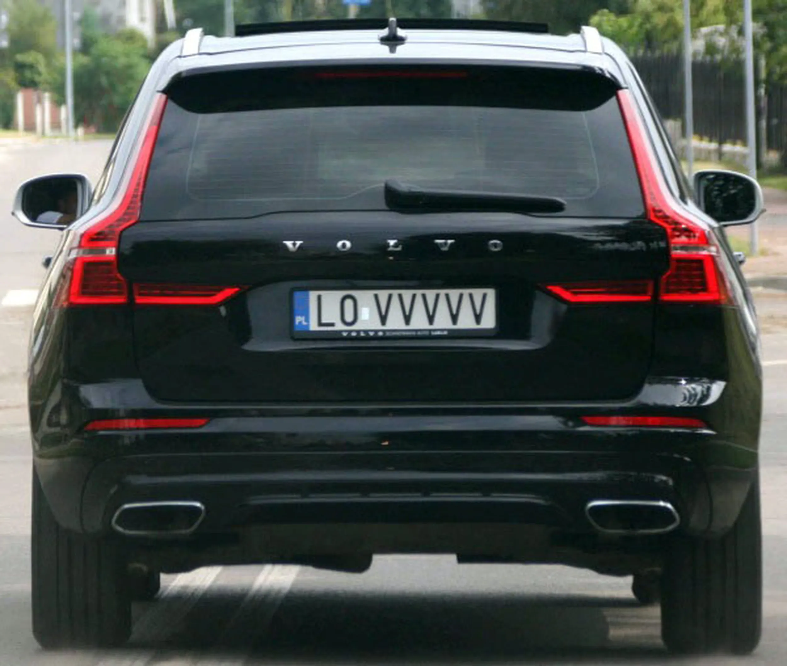 Fajny numer, blacha L0 VVVVV