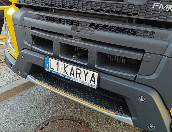 Fajny numer, blacha L1 KARYA