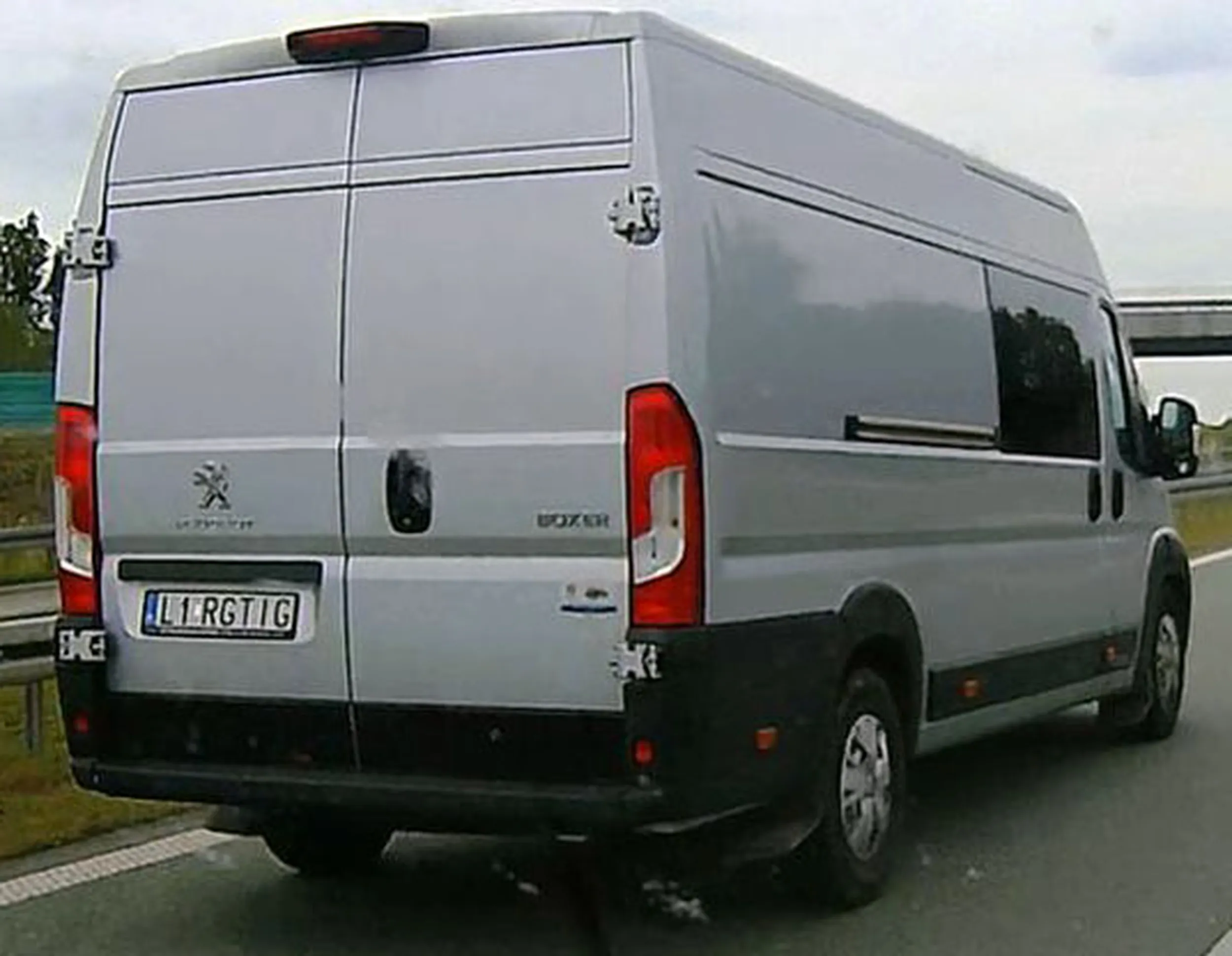 Fajny numer, blacha L1 RGTIG