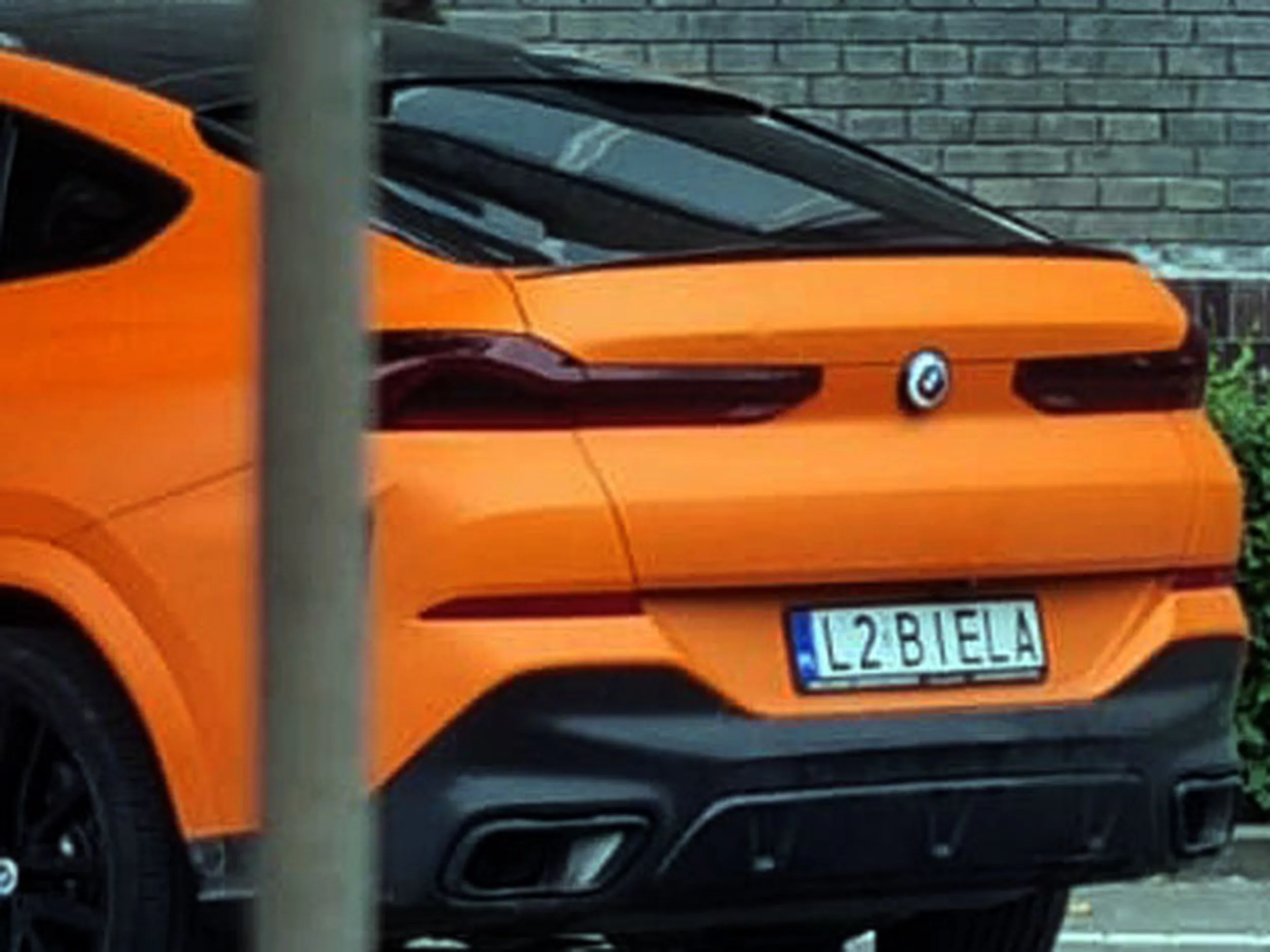 Fajny numer, blacha L2 BIELA