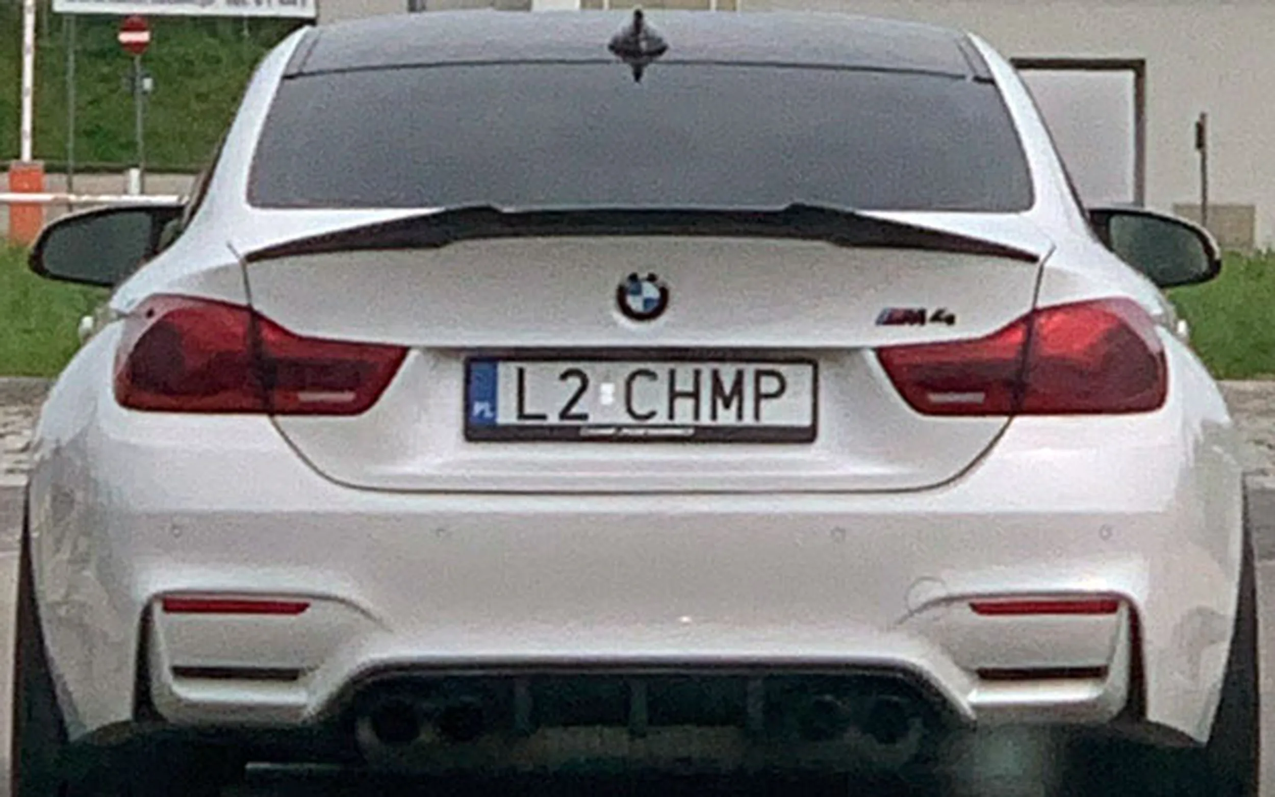 Fajny numer, blacha L2 CHMP