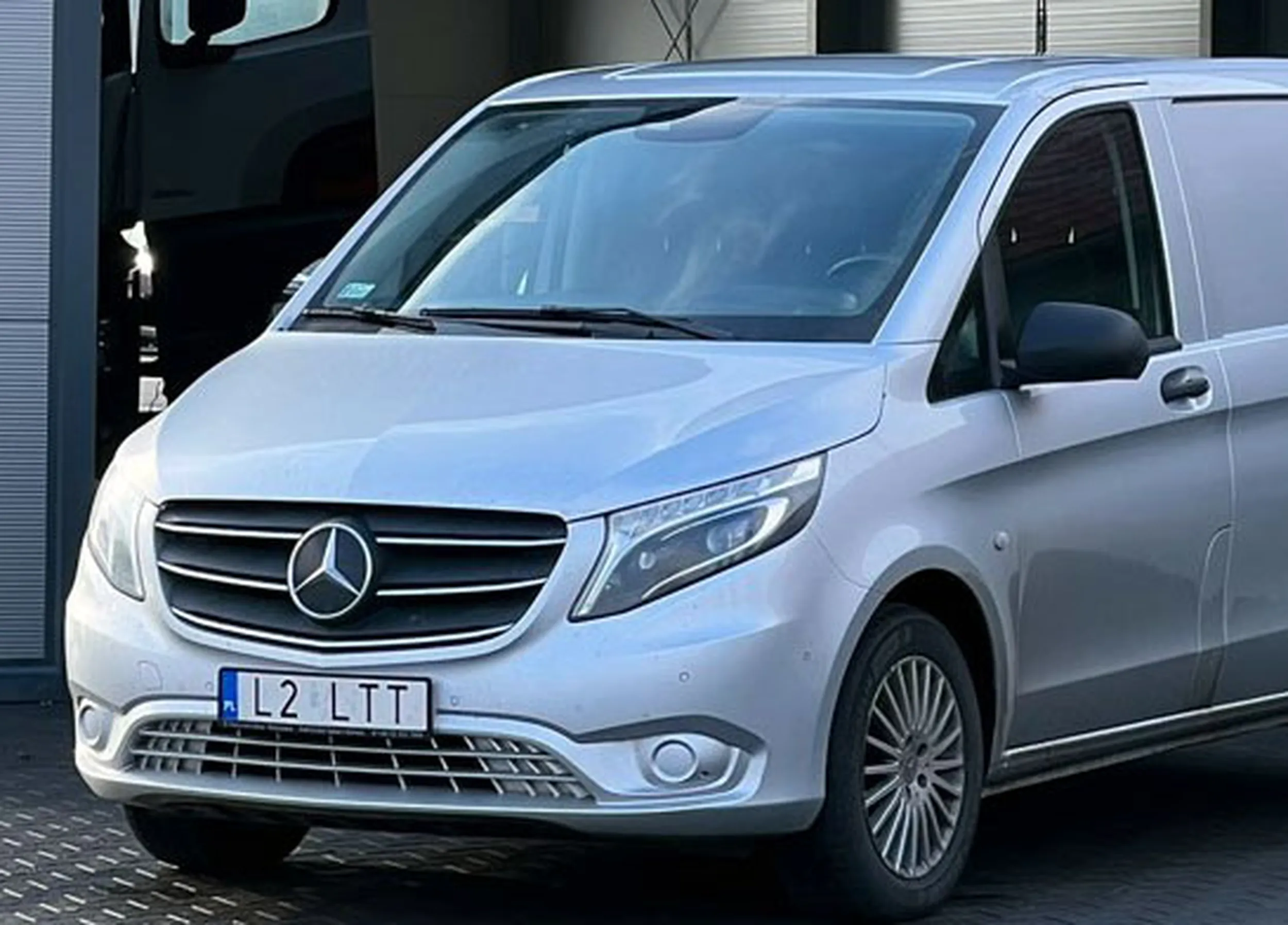 Fajny numer, blacha L2 LTT