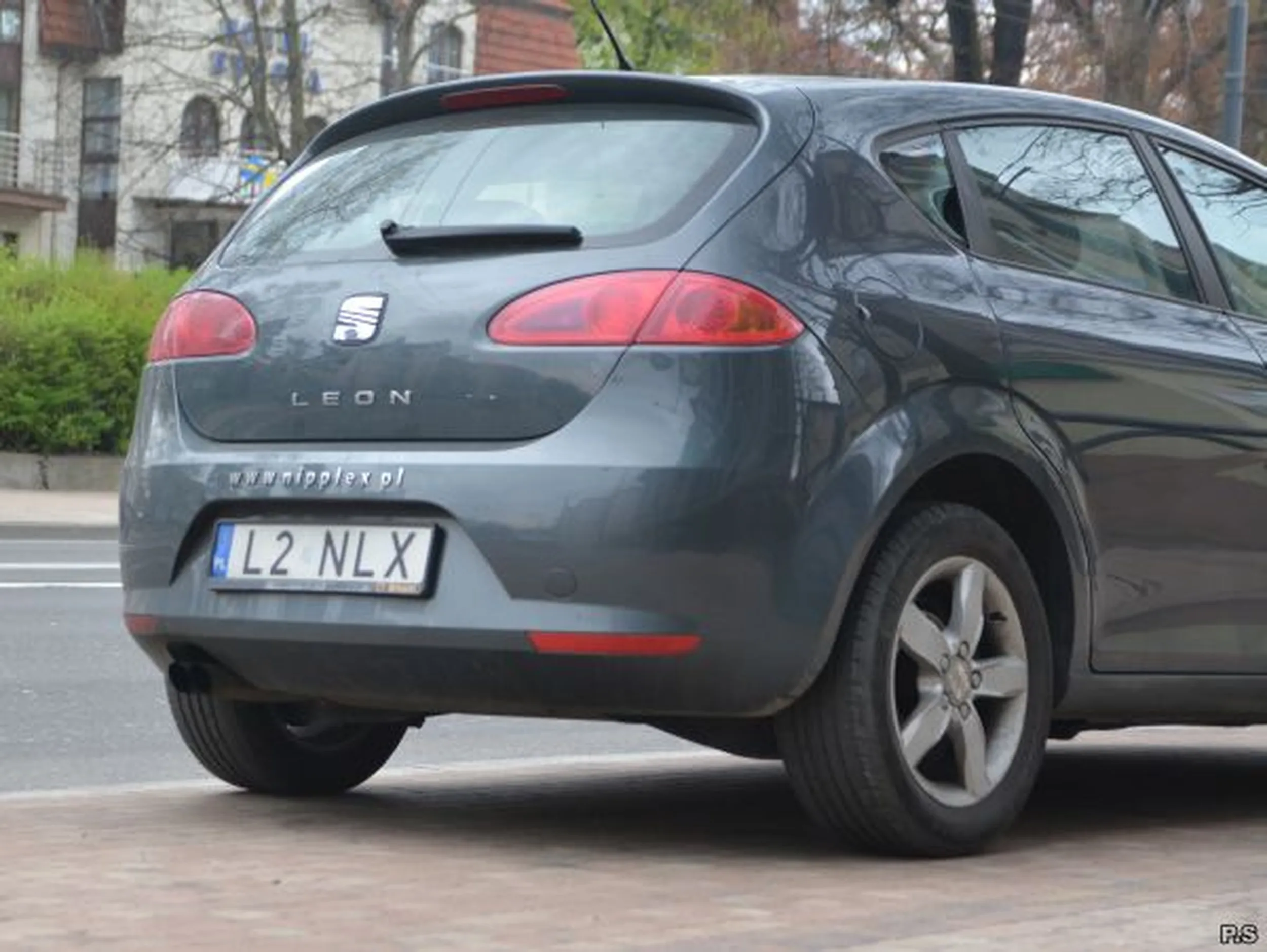 Fajny numer, blacha L2 NLX