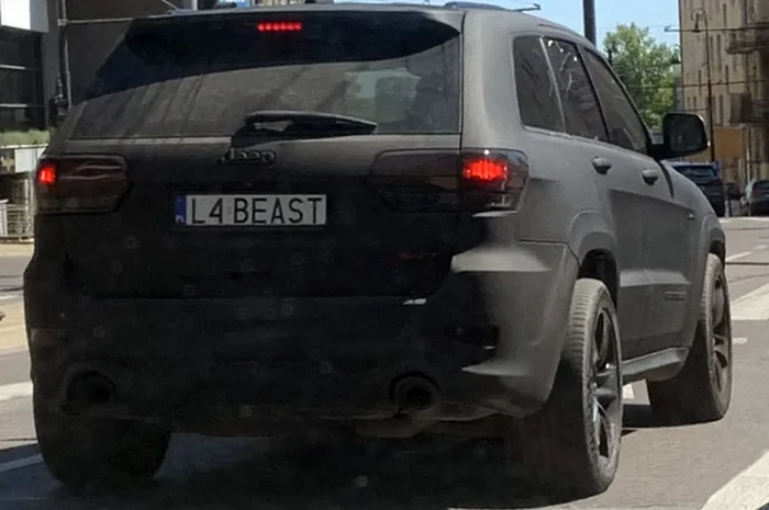 Fajny numer, blacha L4 BEAST