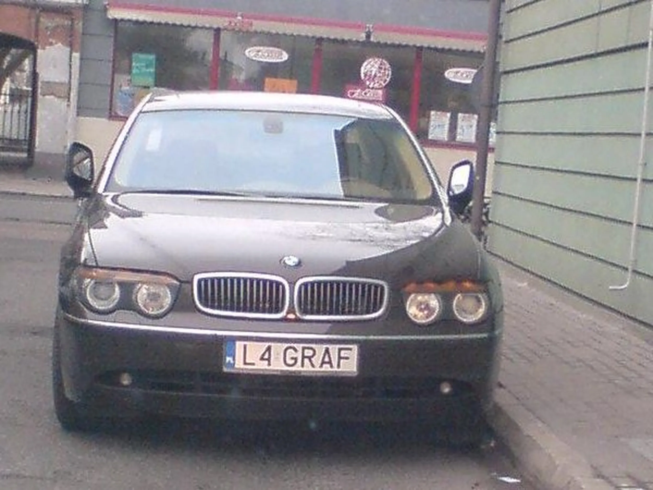 Fajny numer, blacha L4 GRAF