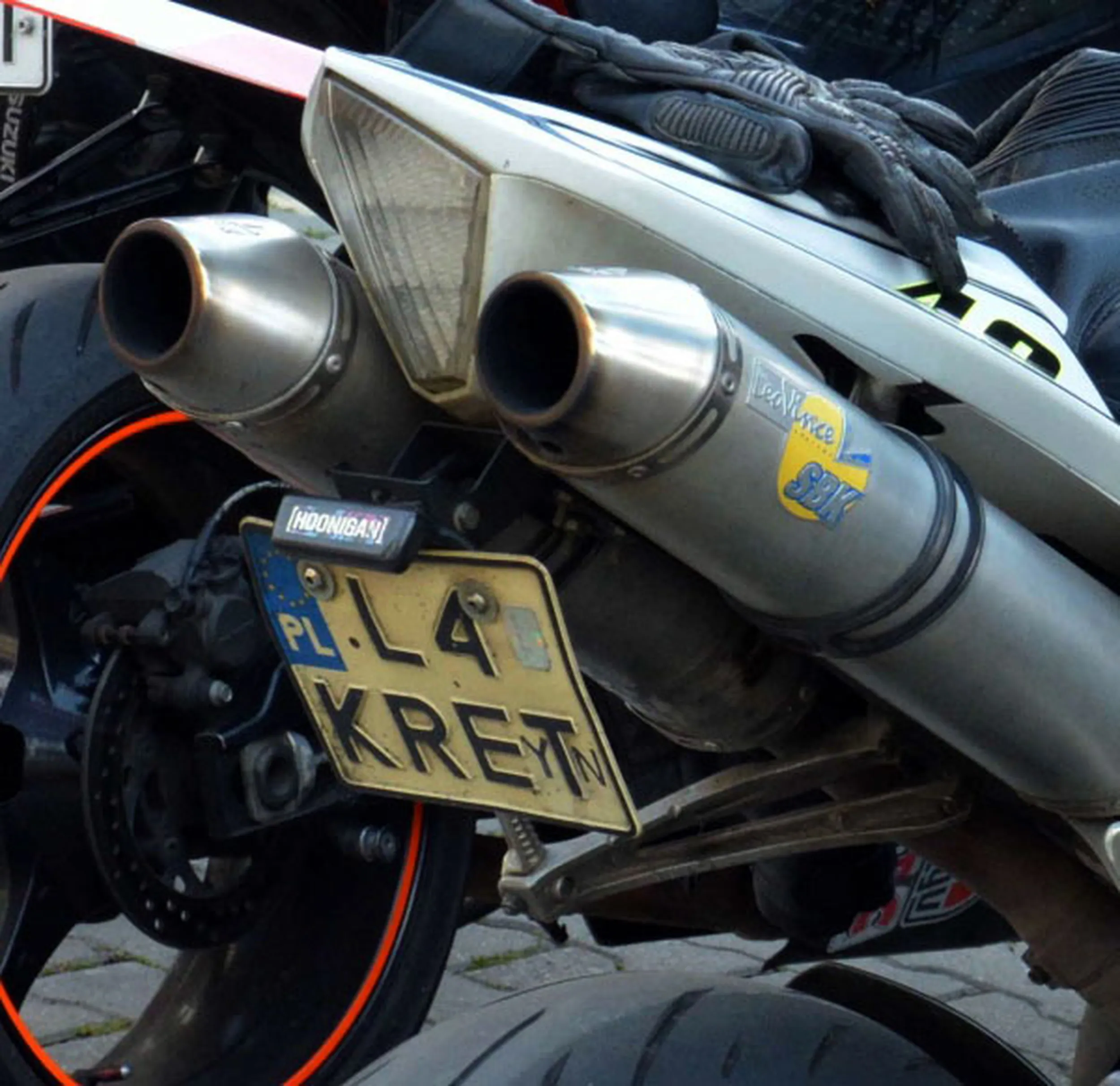 Fajny numer, blacha L4 KRET