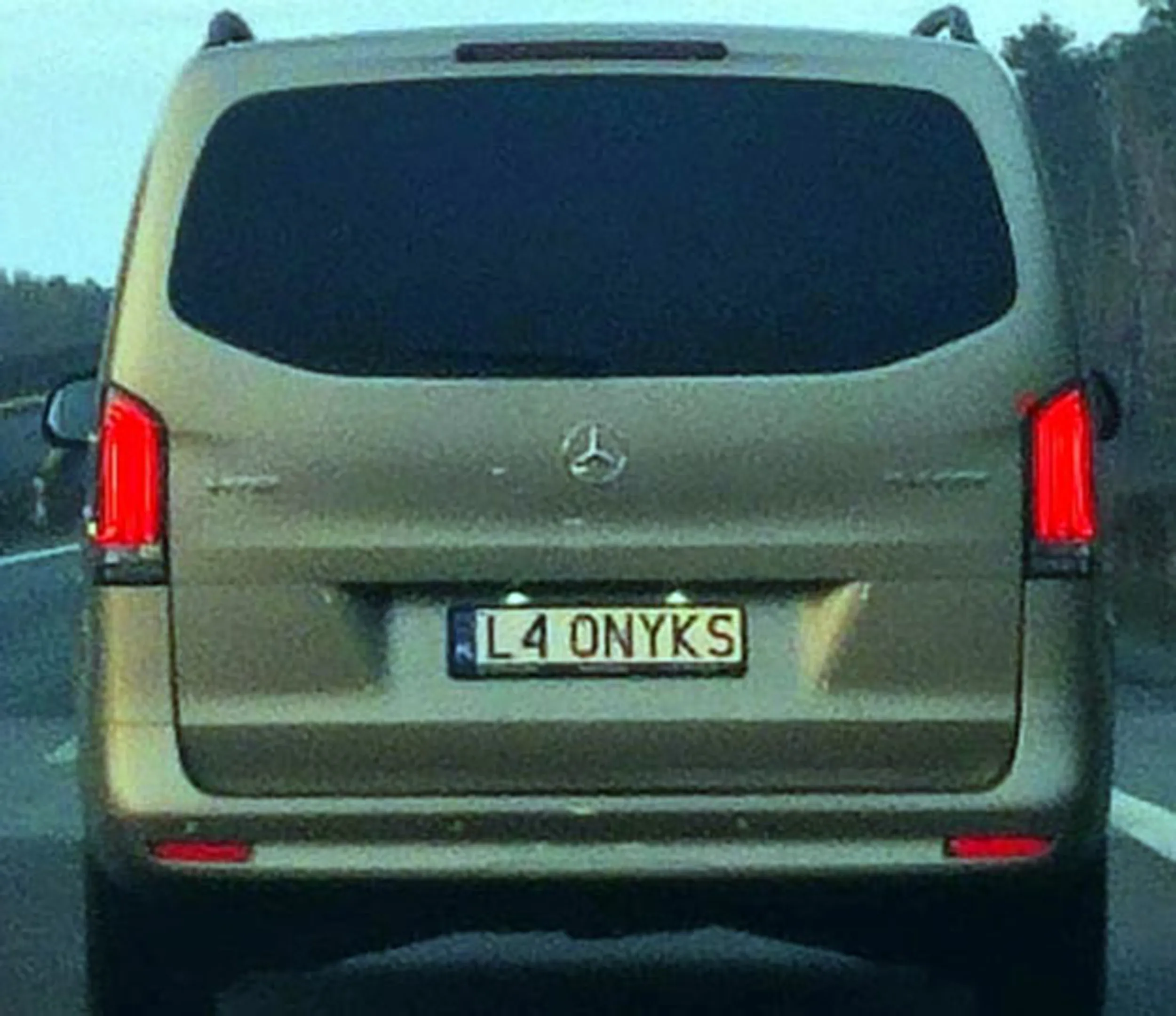 Fajny numer, blacha L4 ONYKS