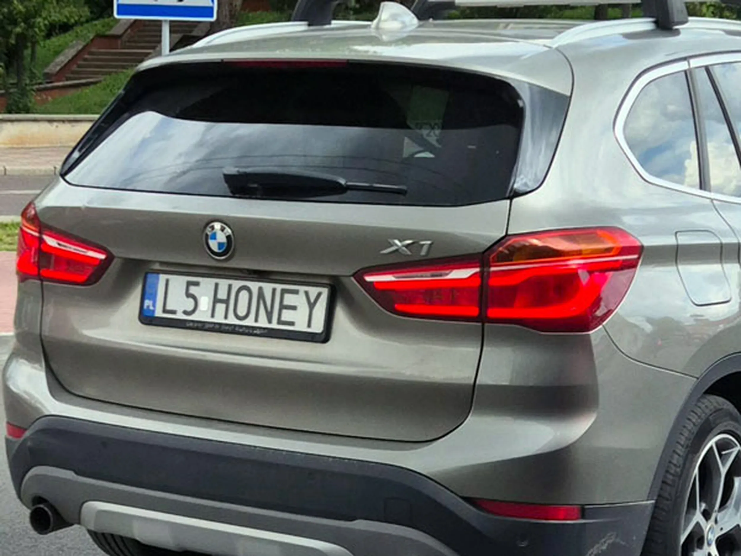 Fajny numer, blacha L5 HONEY