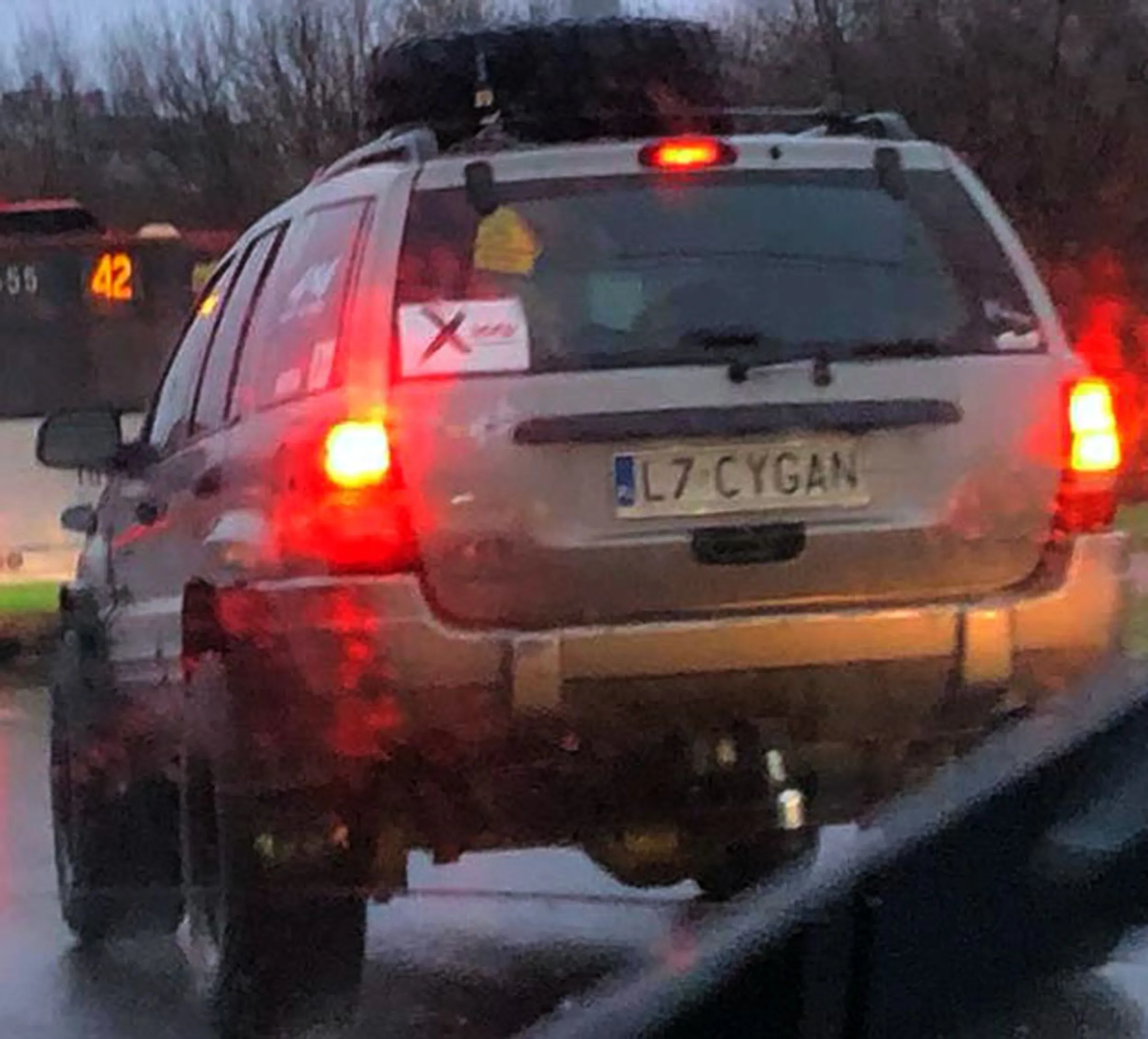 Fajny numer, blacha L7 CYGAN