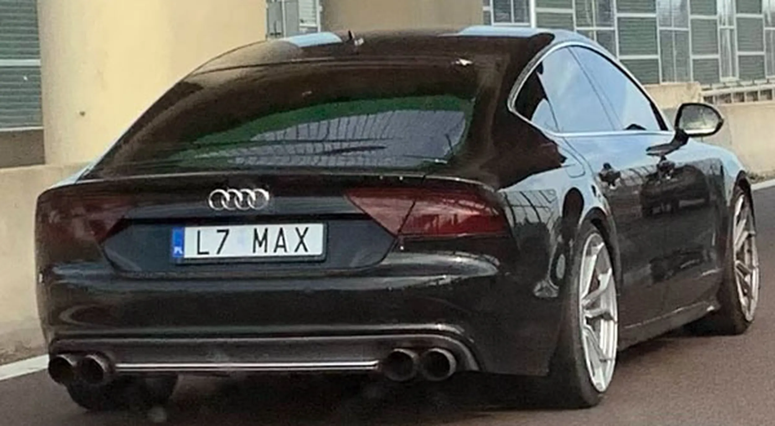 Fajny numer, blacha L7 MAX