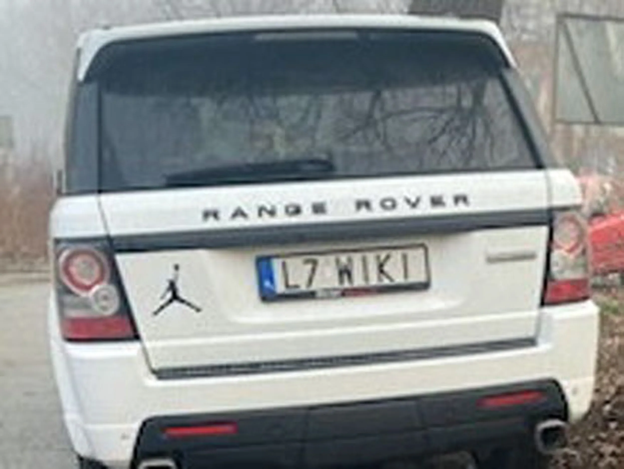 Fajny numer, blacha L7 WIKI