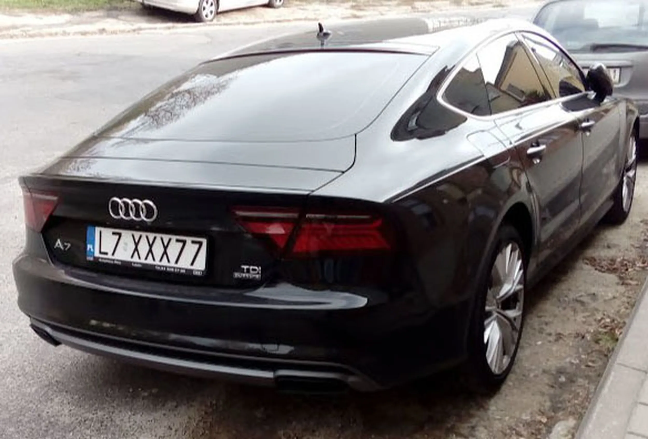 Fajny numer, blacha L7 XXX77