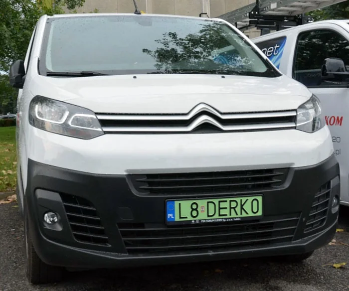 Fajny numer, blacha L8 DERK0