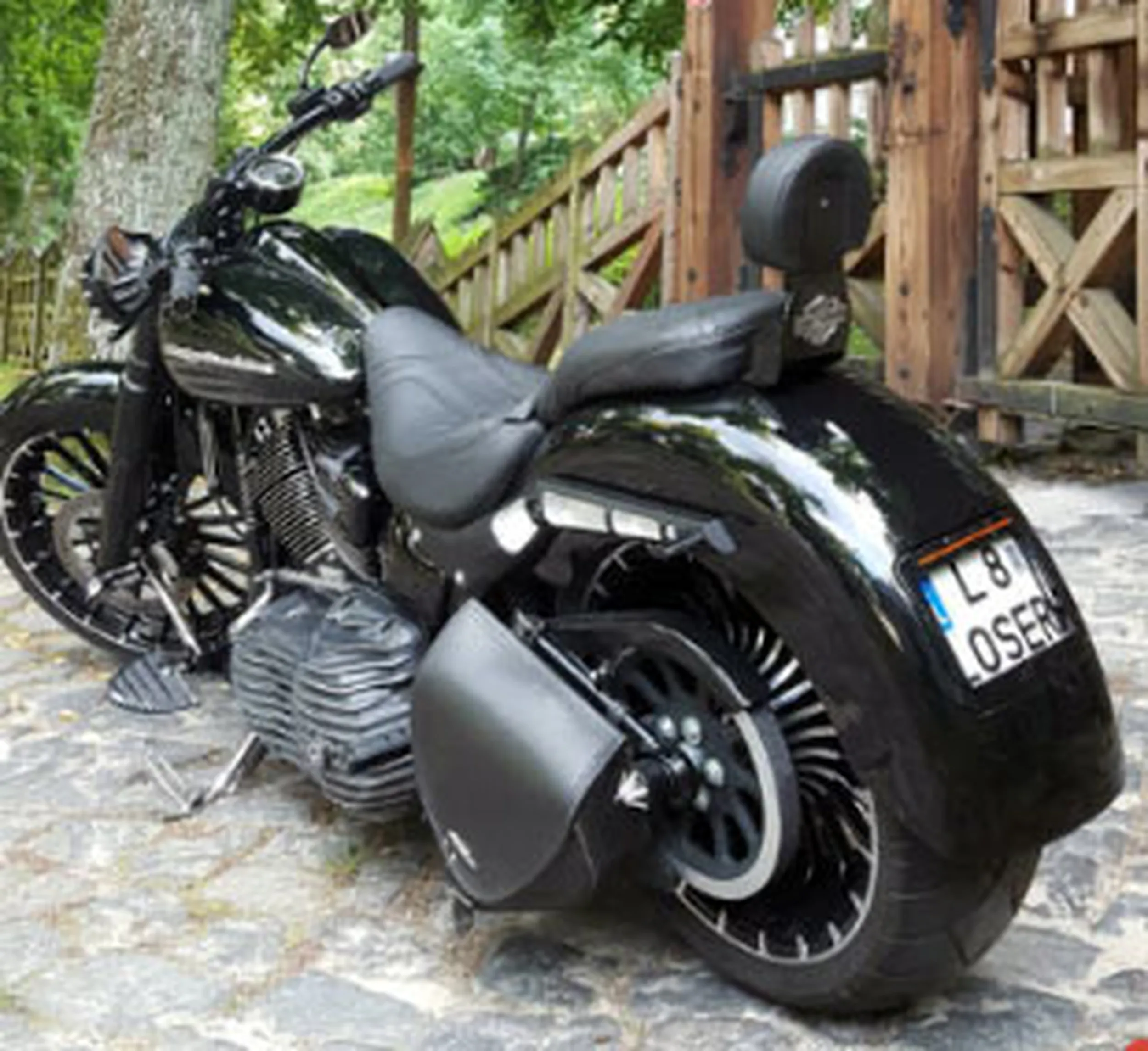 Fajny numer, blacha L8 LOSER