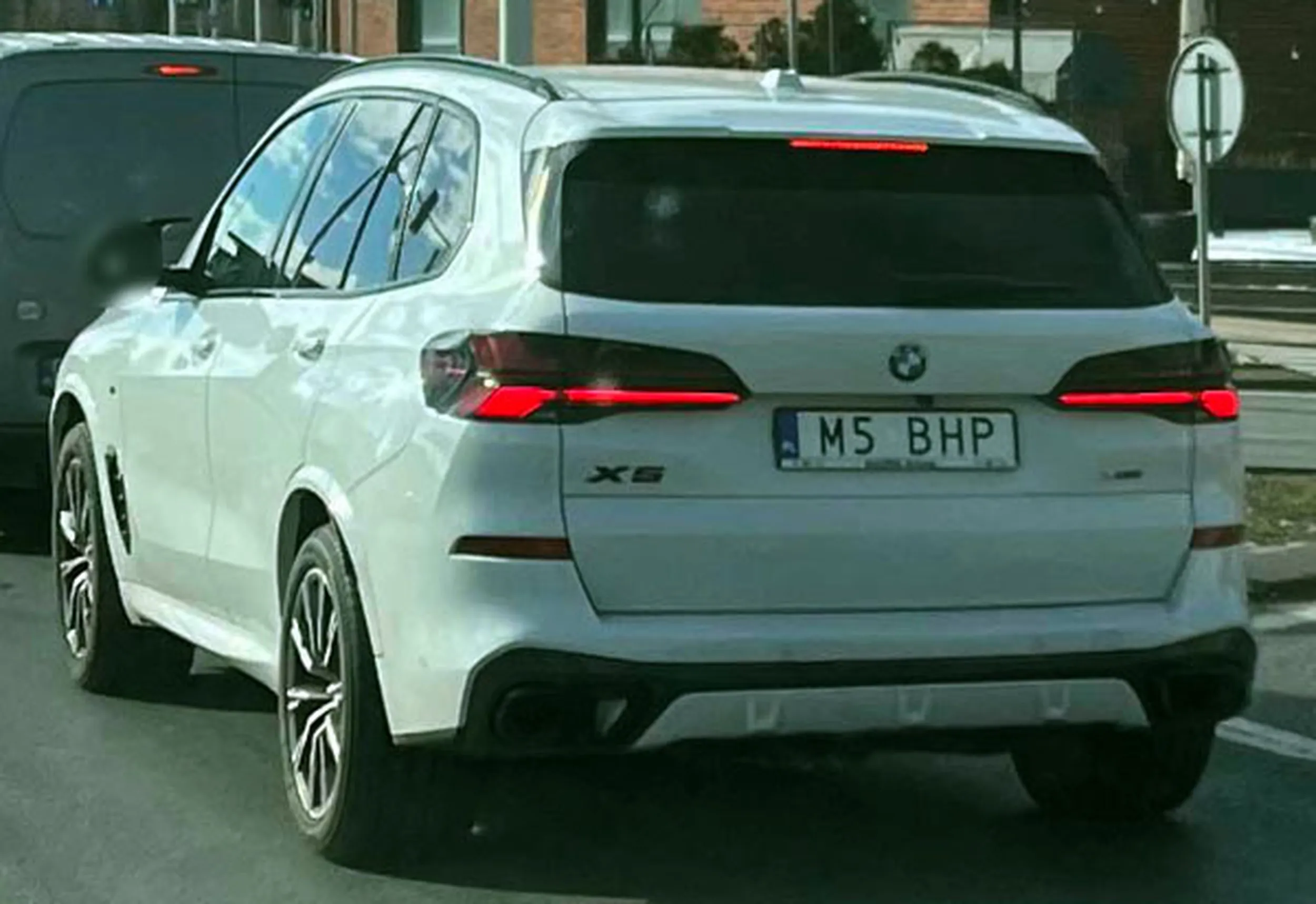 Fajny numer, blacha M5 BHP