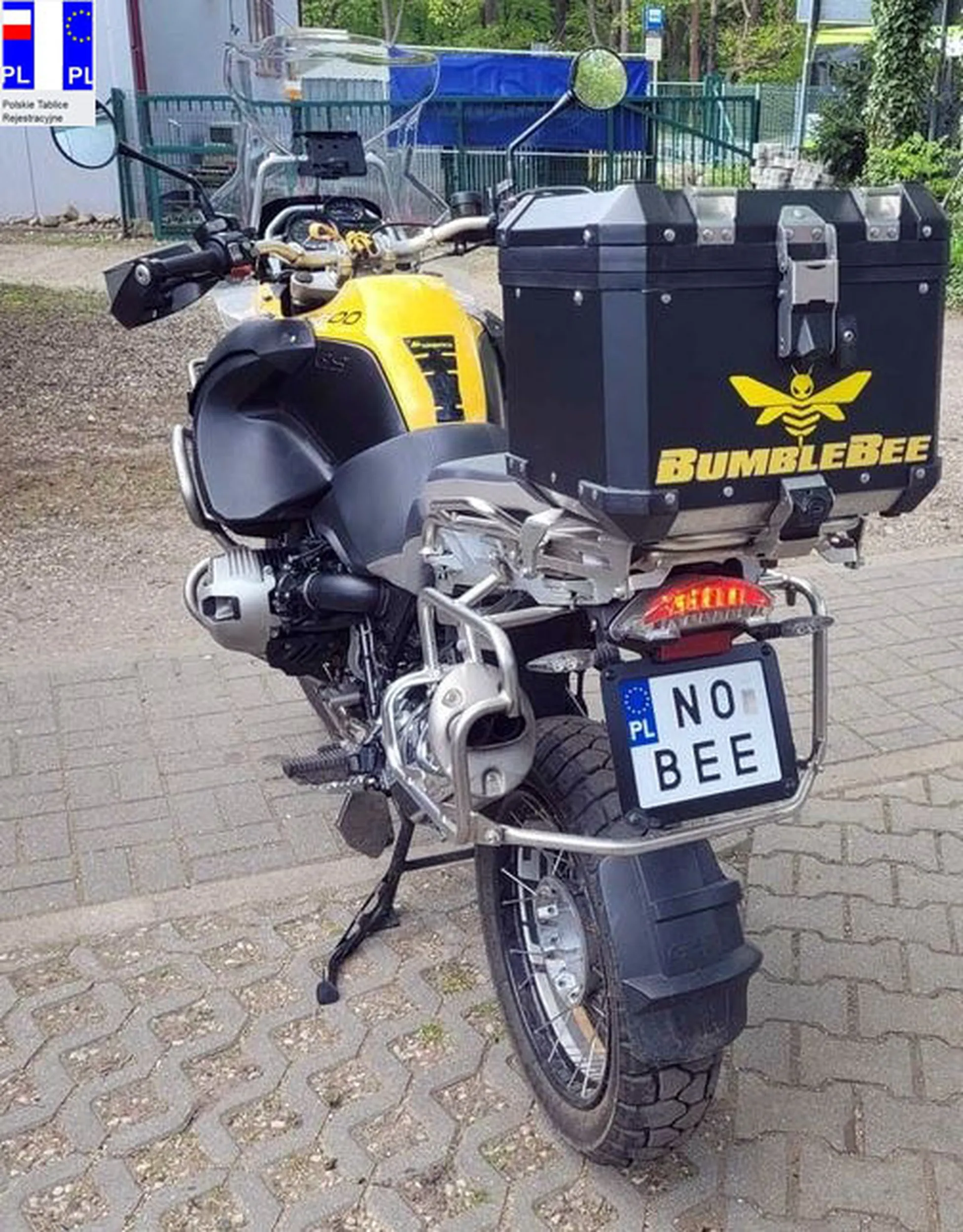 Fajny numer, blacha N0 BEE