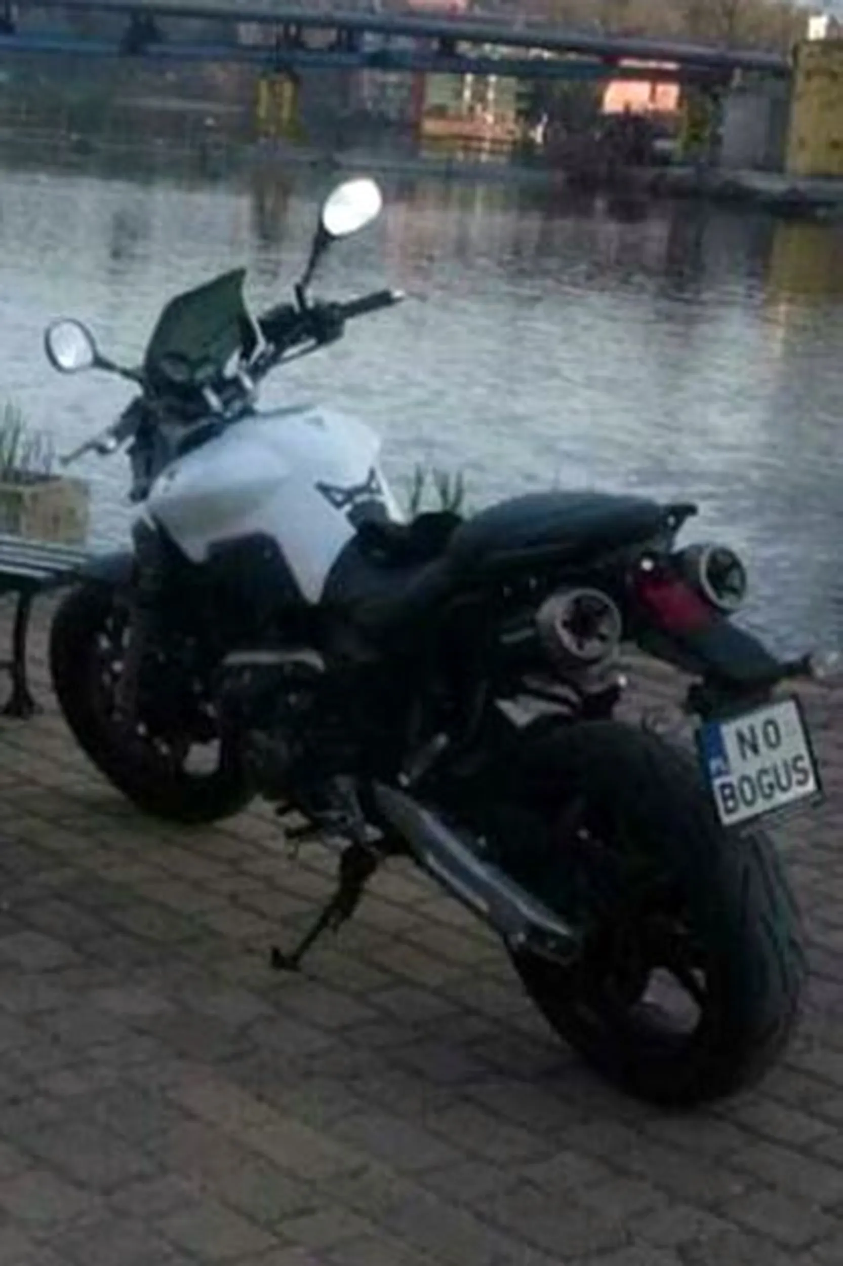 Fajny numer, blacha N0 BOGUS