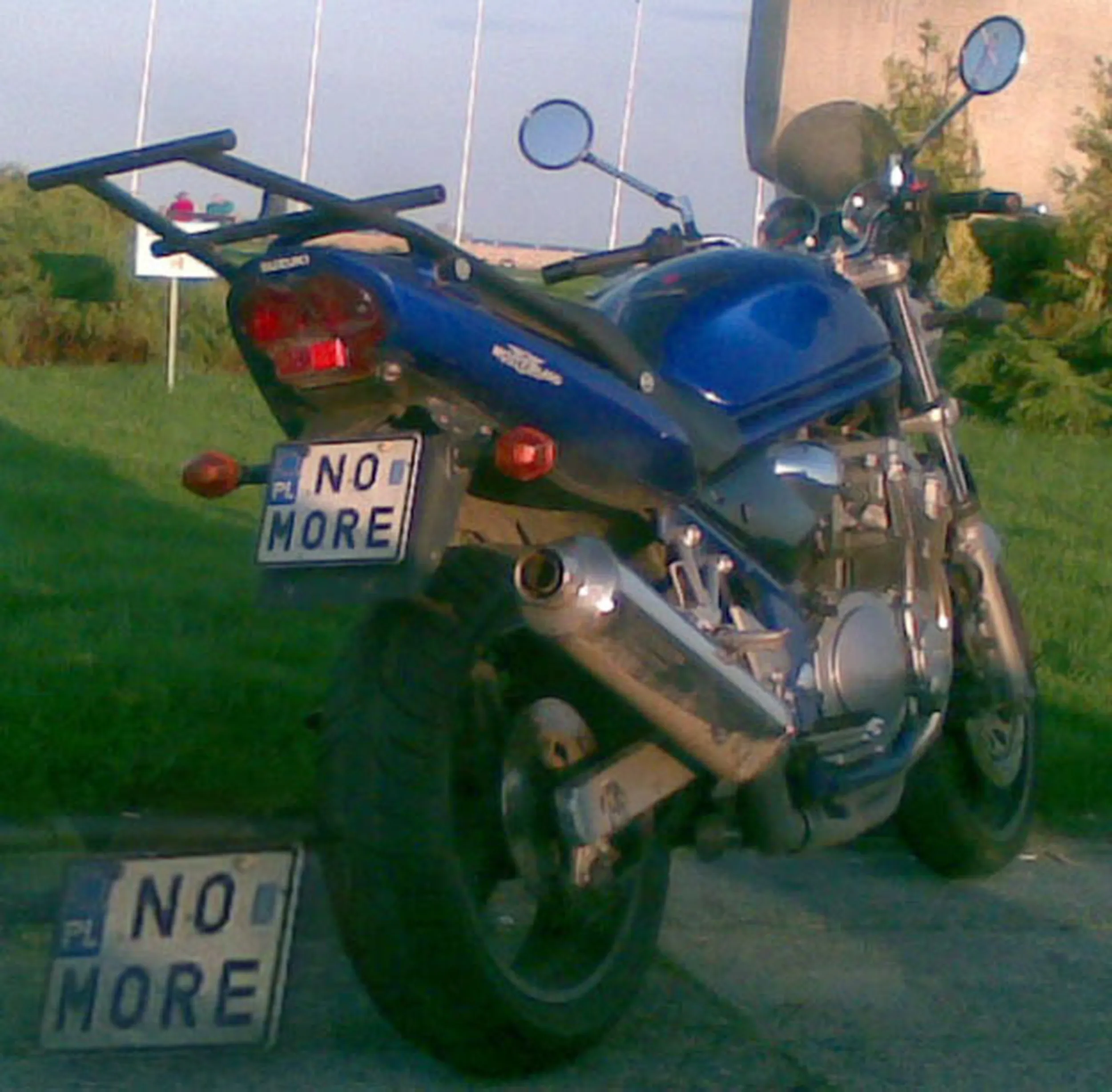 Fajny numer, blacha N0 MORE