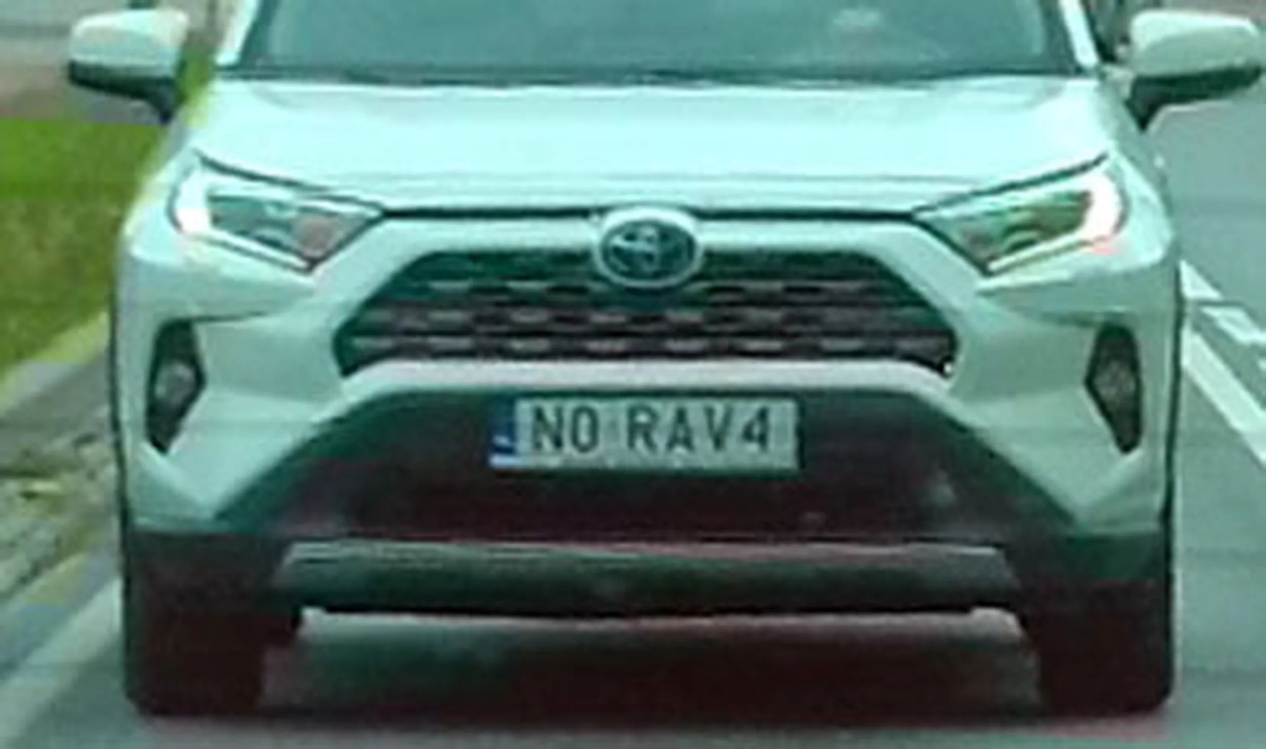 Fajny numer, blacha N0 RAV4