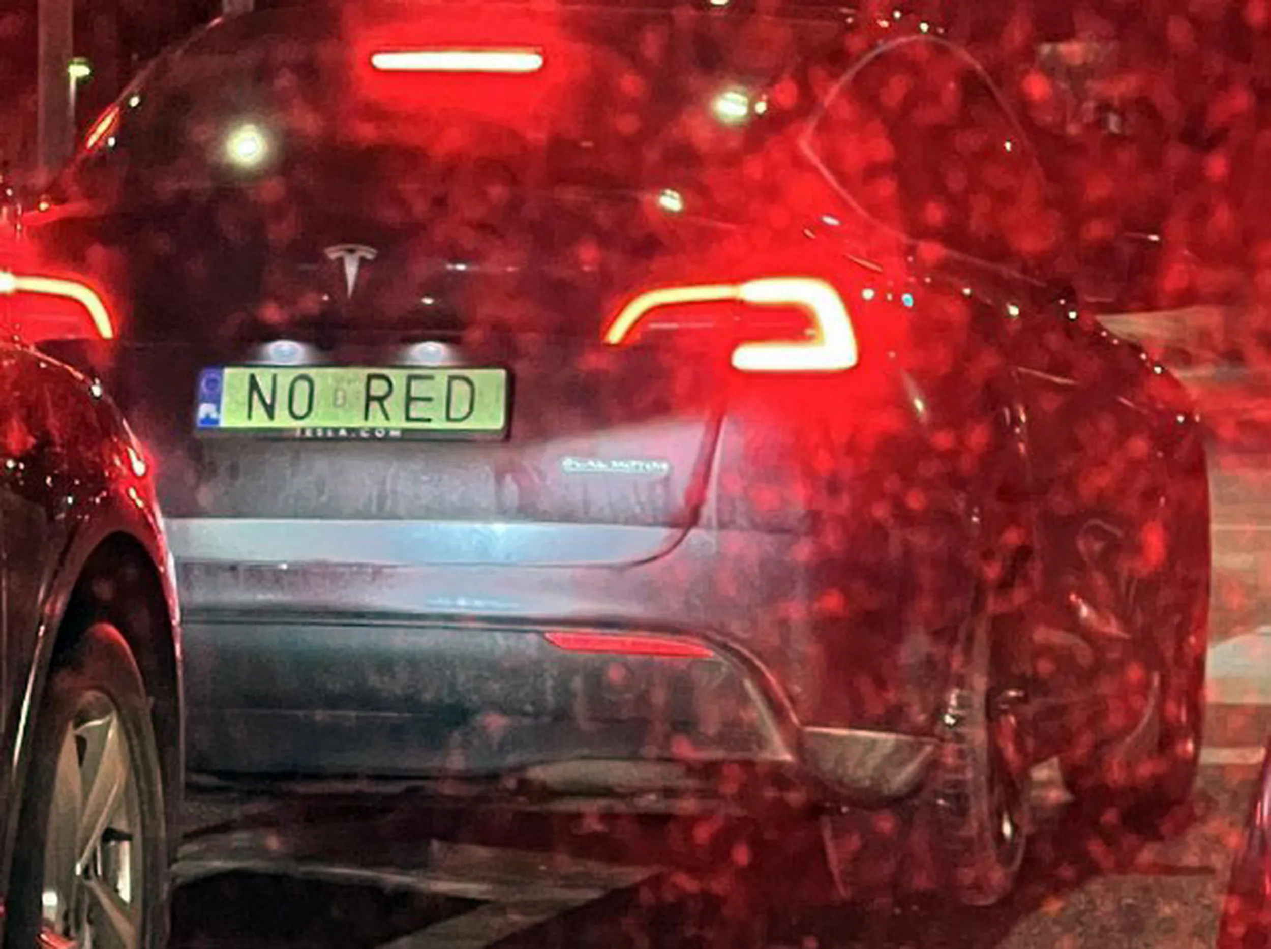 Fajny numer, blacha N0 RED