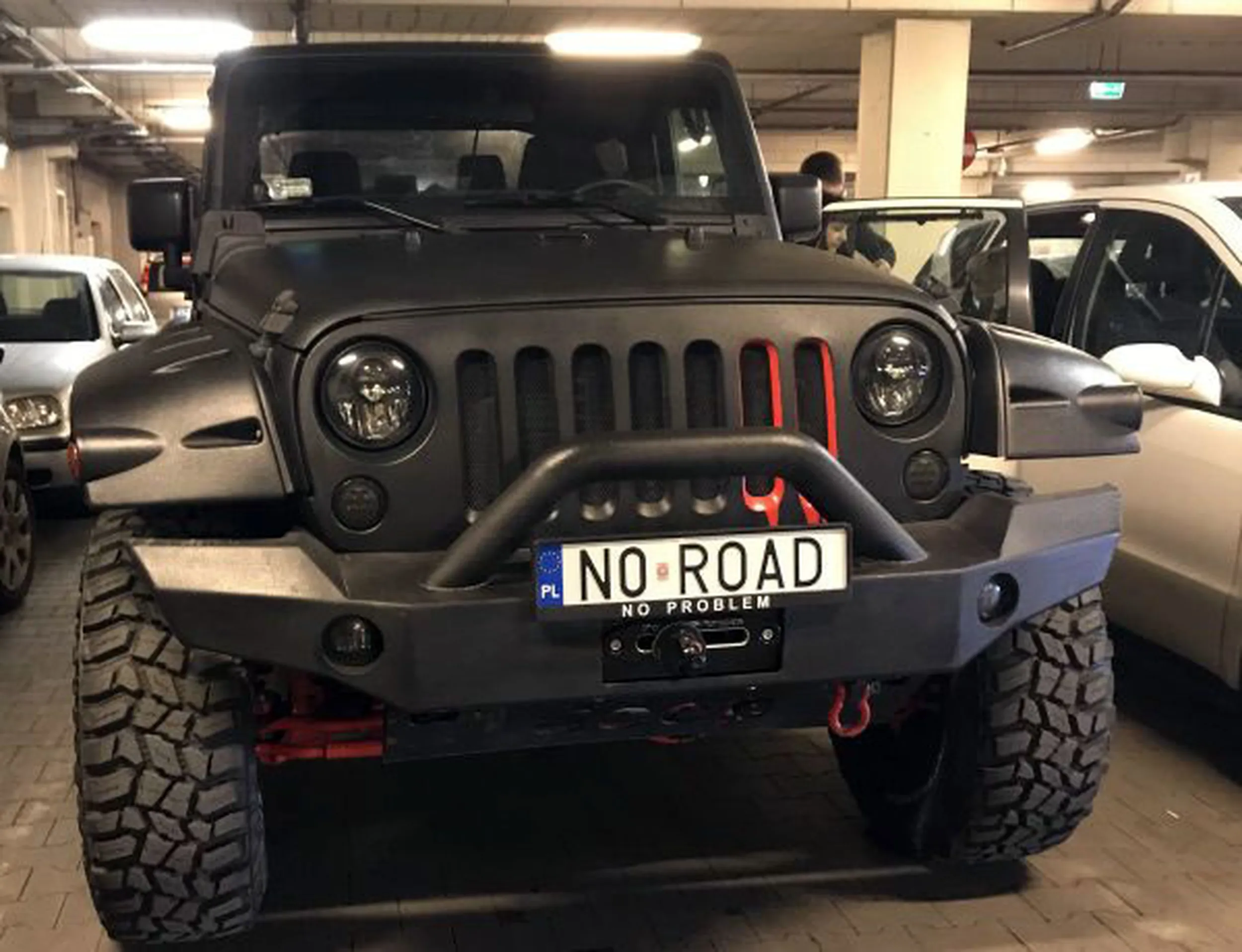 Fajny numer, blacha N0 ROAD