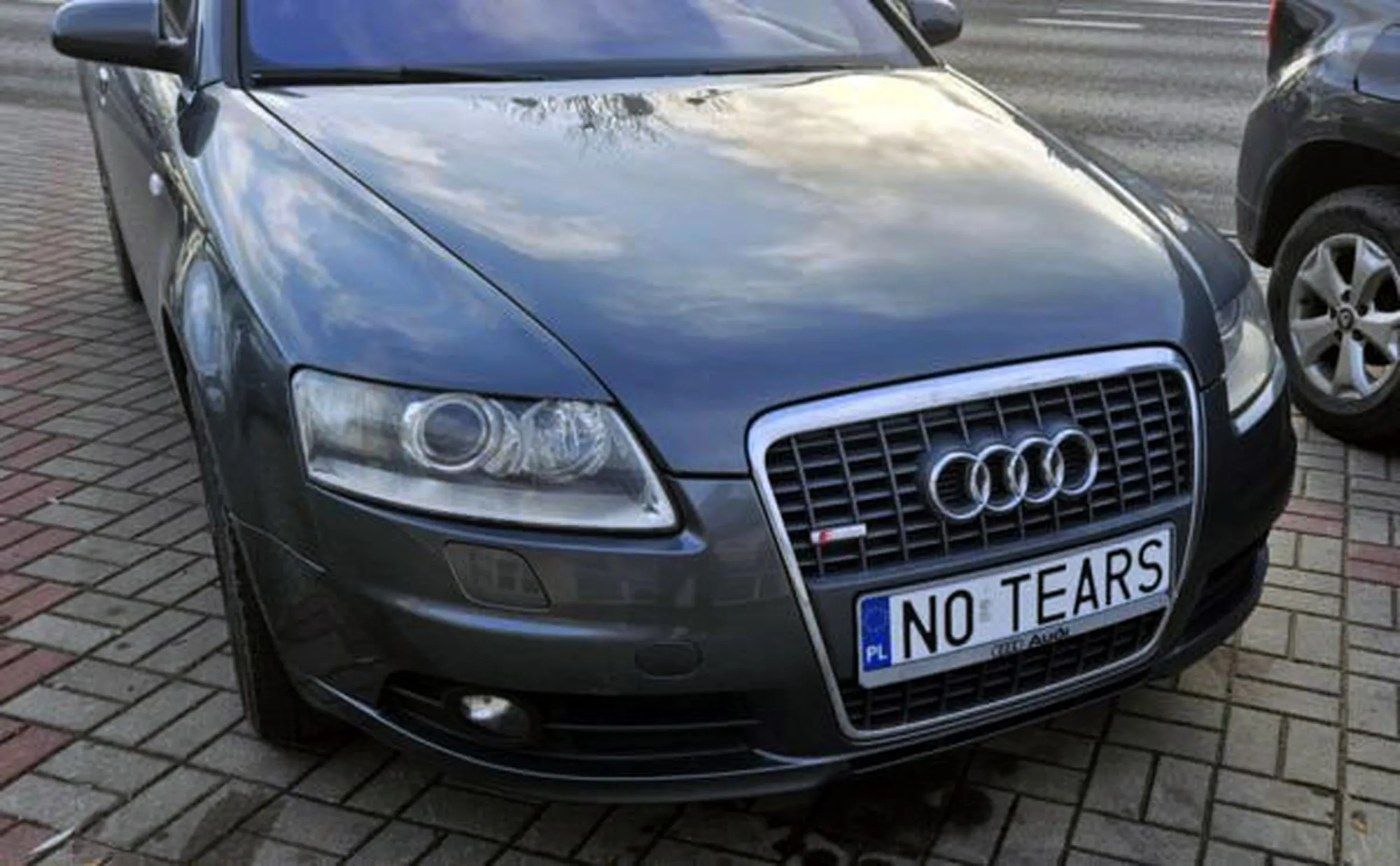 Fajny numer, blacha N0 TEARS