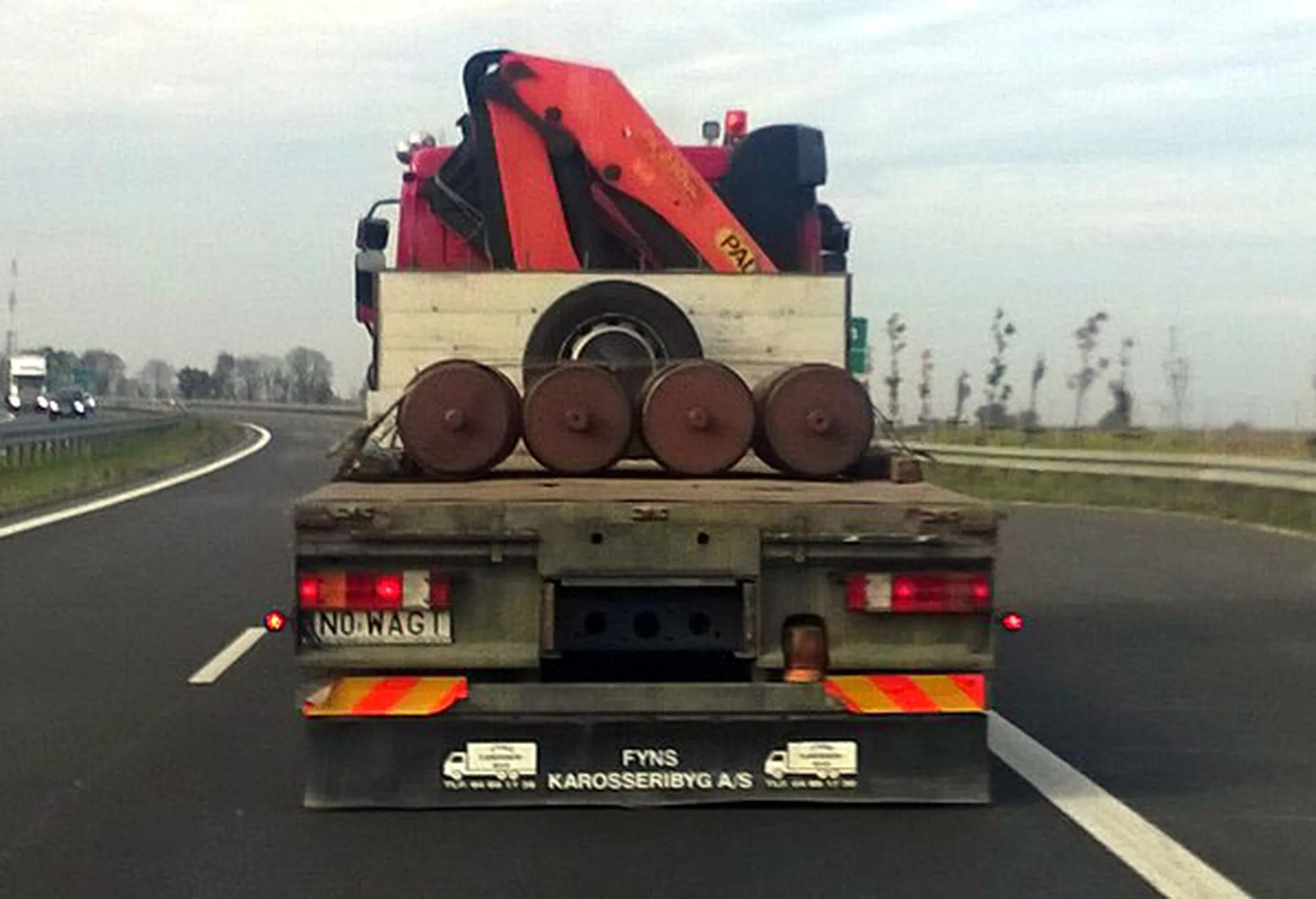 Fajny numer, blacha N0 WAGI