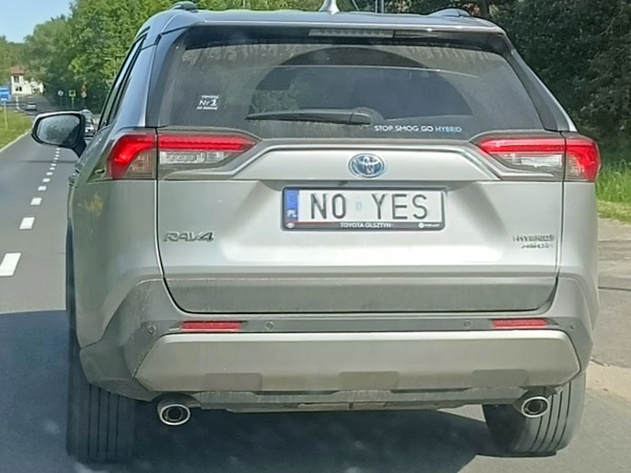 Fajny numer, blacha N0 YES