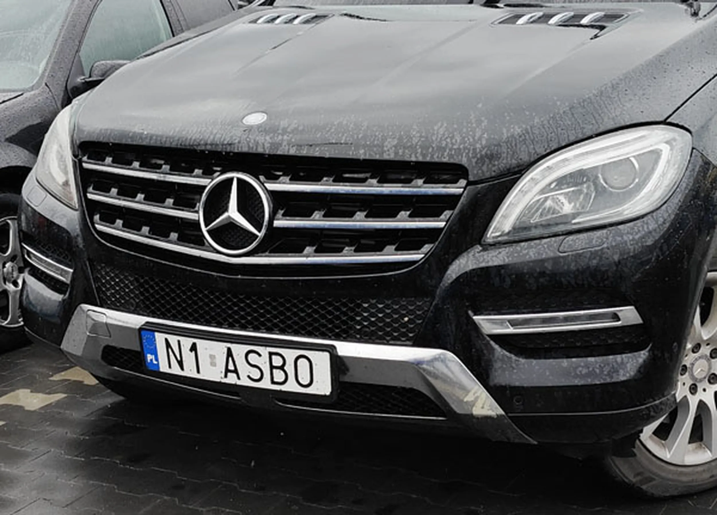 Fajny numer, blacha N1 ASBO