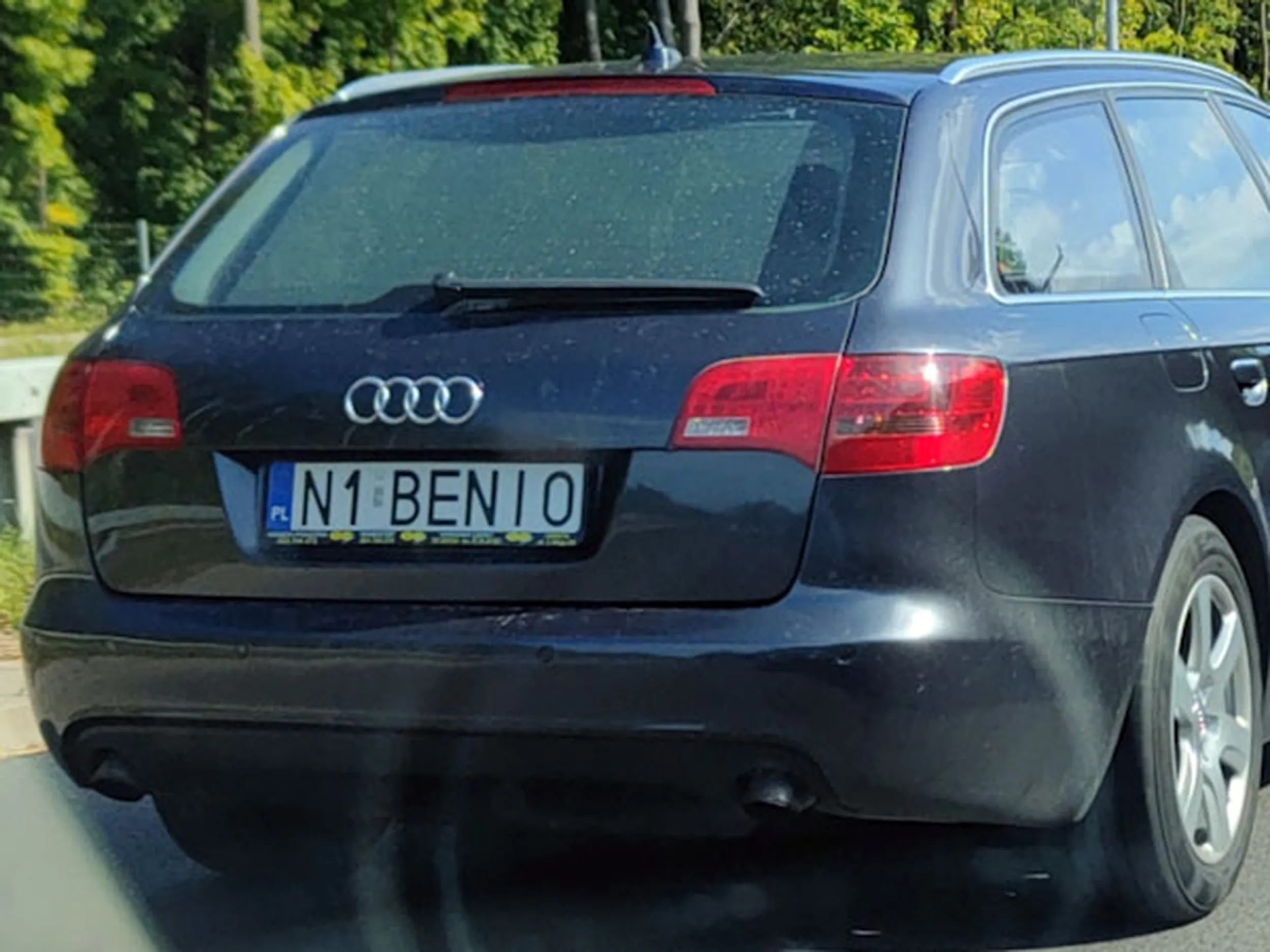 Fajny numer, blacha N1 BENIO