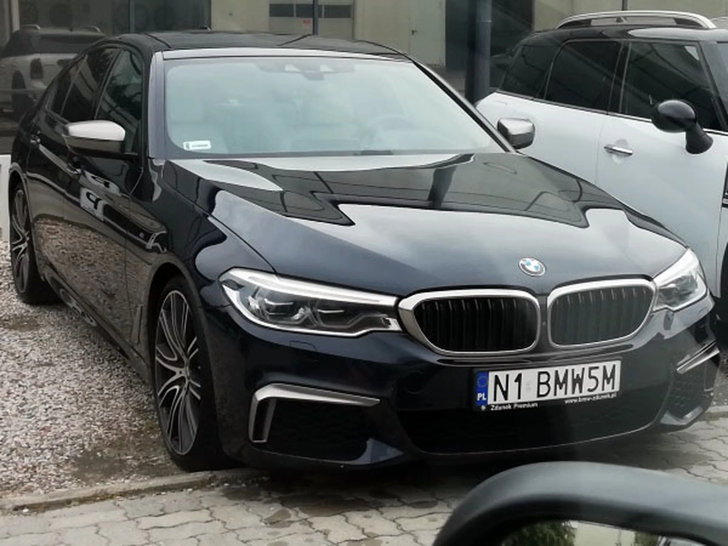 Fajny numer, blacha N1 BMW5M